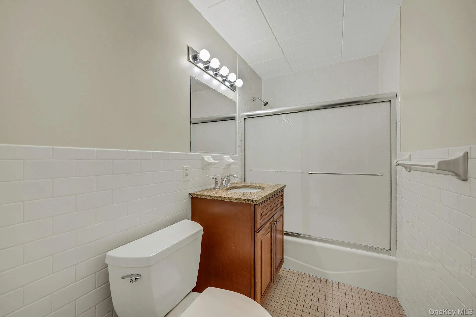 2 Park Avenue, Eastchester, NY, 1 Bedroom Bedrooms, 4 Room Rooms,1 BathroomBathrooms,Residential Lease,For Rent,Park,0,1050645 2 Park Avenue, Eastchester, NY, 1 Bedroom Bedrooms, 4 Room Rooms,1 BathroomBathrooms,Residential Lease,For Rent,Park,0,1050645