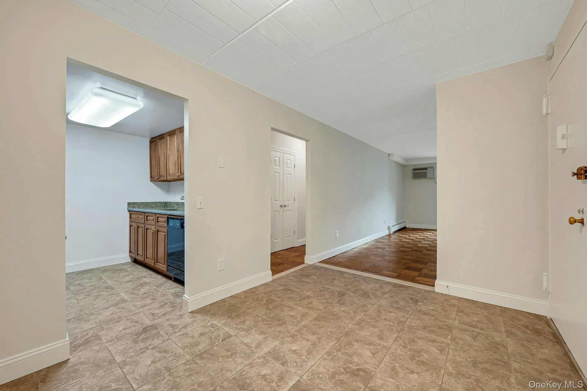 2 Park Avenue, Eastchester, NY, 1 Bedroom Bedrooms, 4 Room Rooms,1 BathroomBathrooms,Residential Lease,For Rent,Park,0,1050645 2 Park Avenue, Eastchester, NY, 1 Bedroom Bedrooms, 4 Room Rooms,1 BathroomBathrooms,Residential Lease,For Rent,Park,0,1050645