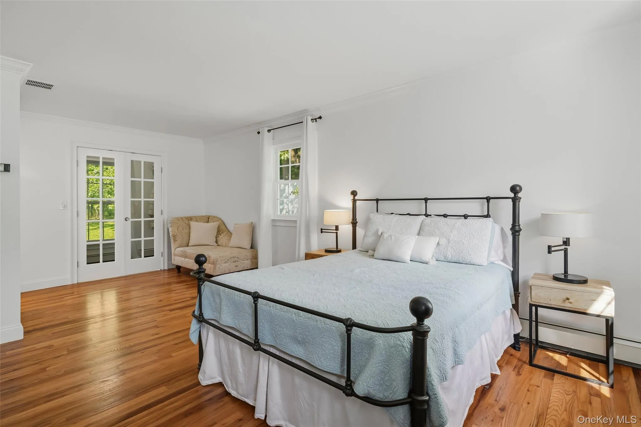 Primary bedroom with ensuite bathroom, walk in closet and sitting area Primary bedroom with ensuite bathroom, walk in closet and sitting area