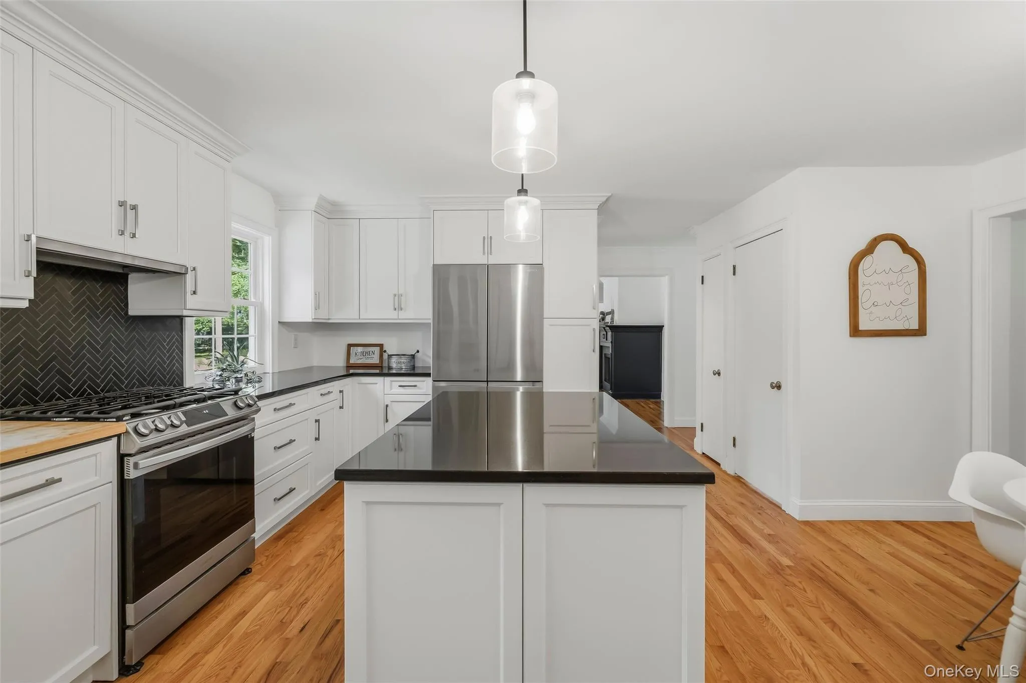 Stainless steel energy star appliances and soft close cabinets Stainless steel energy star appliances and soft close cabinets