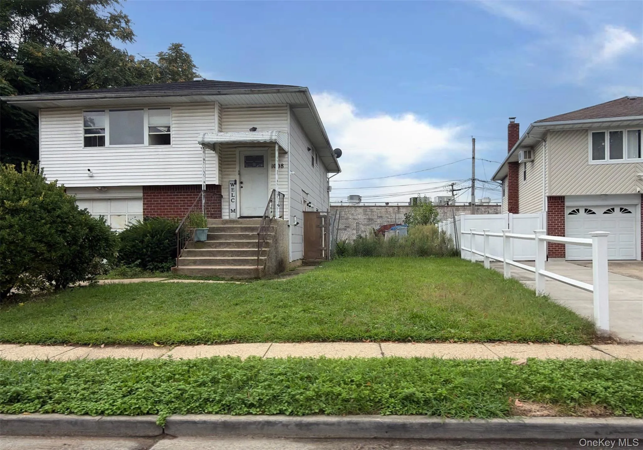 1008 Ditmas Avenue, Hempstead, NY, 4 Bedrooms Bedrooms, 7 Rooms Rooms,2 BathroomsBathrooms,Residential,For Rent,Ditmas,0,1050653 1008 Ditmas Avenue, Hempstead, NY, 4 Bedrooms Bedrooms, 7 Rooms Rooms,2 BathroomsBathrooms,Residential,For Rent,Ditmas,0,1050653