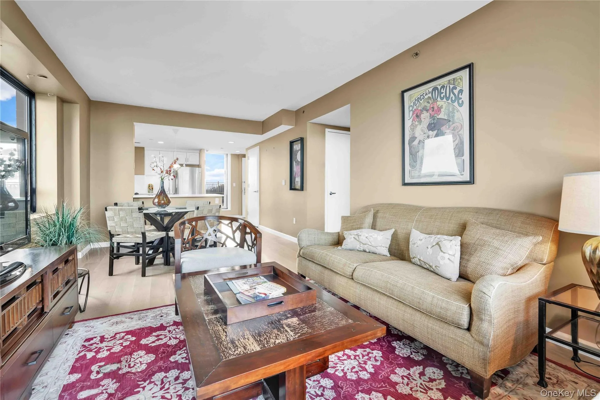 11624 Grosvenor Lane, New York, NY, 1 Bedroom Bedrooms, 4 Rooms Rooms,1 BathroomBathrooms,Residential,For Rent,Grosvenor,0,1050655 11624 Grosvenor Lane, New York, NY, 1 Bedroom Bedrooms, 4 Rooms Rooms,1 BathroomBathrooms,Residential,For Rent,Grosvenor,0,1050655