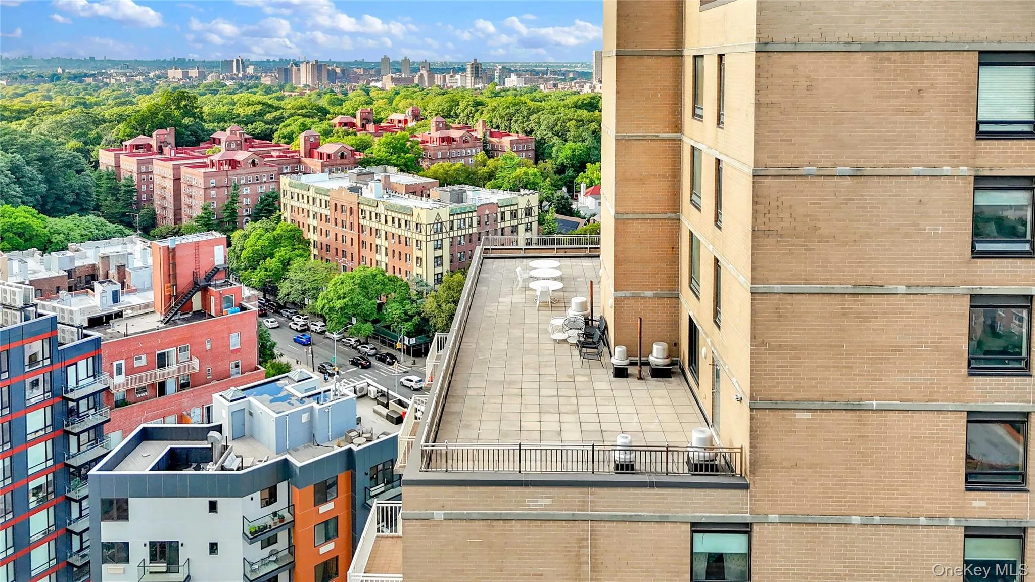 11624 Grosvenor Lane, New York, NY, 1 Bedroom Bedrooms, 4 Rooms Rooms,1 BathroomBathrooms,Residential,For Rent,Grosvenor,0,1050655 11624 Grosvenor Lane, New York, NY, 1 Bedroom Bedrooms, 4 Rooms Rooms,1 BathroomBathrooms,Residential,For Rent,Grosvenor,0,1050655