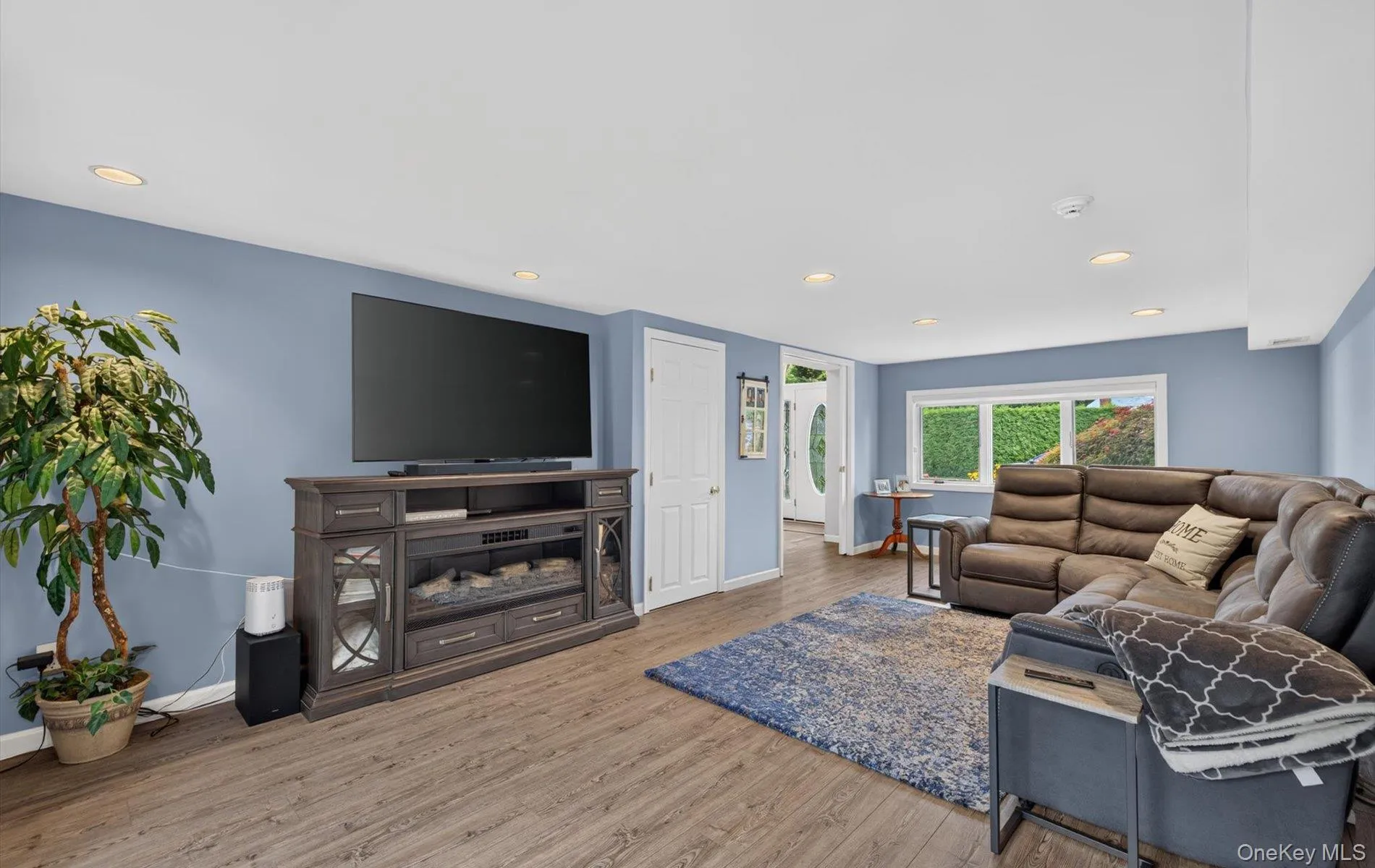 33 Phipps Lane, Oyster Bay, NY, 4 Bedrooms Bedrooms, 8 Rooms Rooms,3 BathroomsBathrooms,Residential,For Rent,Phipps,0,1050656 33 Phipps Lane, Oyster Bay, NY, 4 Bedrooms Bedrooms, 8 Rooms Rooms,3 BathroomsBathrooms,Residential,For Rent,Phipps,0,1050656