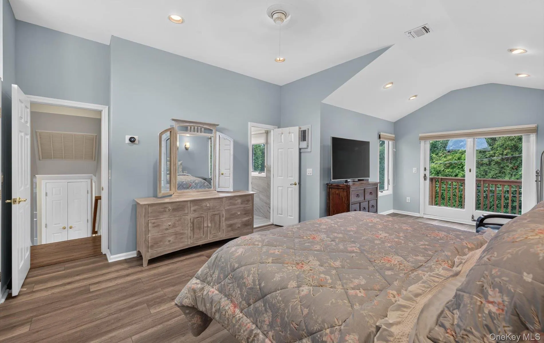 33 Phipps Lane, Oyster Bay, NY, 4 Bedrooms Bedrooms, 8 Rooms Rooms,3 BathroomsBathrooms,Residential,For Rent,Phipps,0,1050656 33 Phipps Lane, Oyster Bay, NY, 4 Bedrooms Bedrooms, 8 Rooms Rooms,3 BathroomsBathrooms,Residential,For Rent,Phipps,0,1050656
