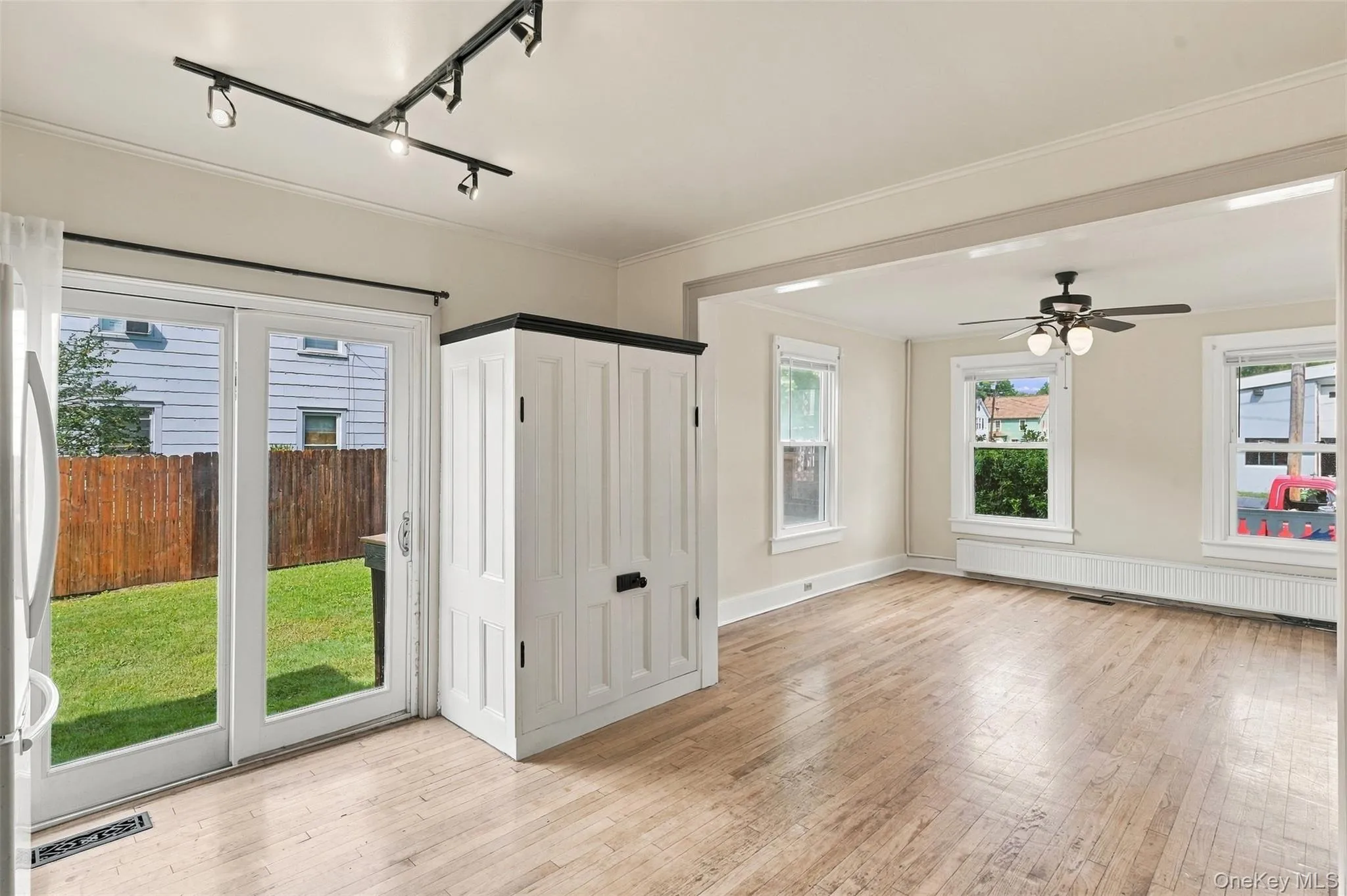 22 Bridge Street, Shawangunk, NY, 5 Bedrooms Bedrooms, 13 Rooms Rooms,3 BathroomsBathrooms,Residential,For Rent,Bridge,0,1050657 22 Bridge Street, Shawangunk, NY, 5 Bedrooms Bedrooms, 13 Rooms Rooms,3 BathroomsBathrooms,Residential,For Rent,Bridge,0,1050657