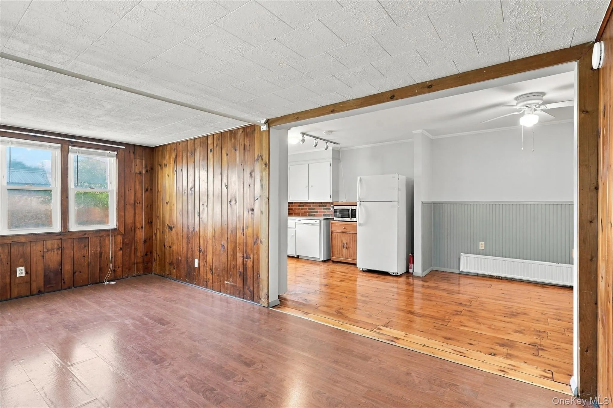 22 Bridge Street, Shawangunk, NY, 5 Bedrooms Bedrooms, 13 Rooms Rooms,3 BathroomsBathrooms,Residential,For Rent,Bridge,0,1050657 22 Bridge Street, Shawangunk, NY, 5 Bedrooms Bedrooms, 13 Rooms Rooms,3 BathroomsBathrooms,Residential,For Rent,Bridge,0,1050657