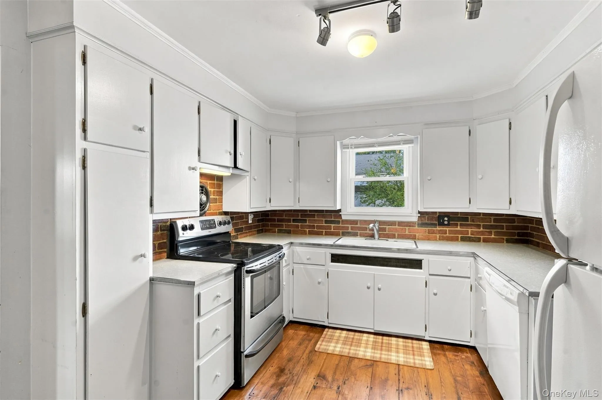 22 Bridge Street, Shawangunk, NY, 5 Bedrooms Bedrooms, 13 Rooms Rooms,3 BathroomsBathrooms,Residential,For Rent,Bridge,0,1050657 22 Bridge Street, Shawangunk, NY, 5 Bedrooms Bedrooms, 13 Rooms Rooms,3 BathroomsBathrooms,Residential,For Rent,Bridge,0,1050657