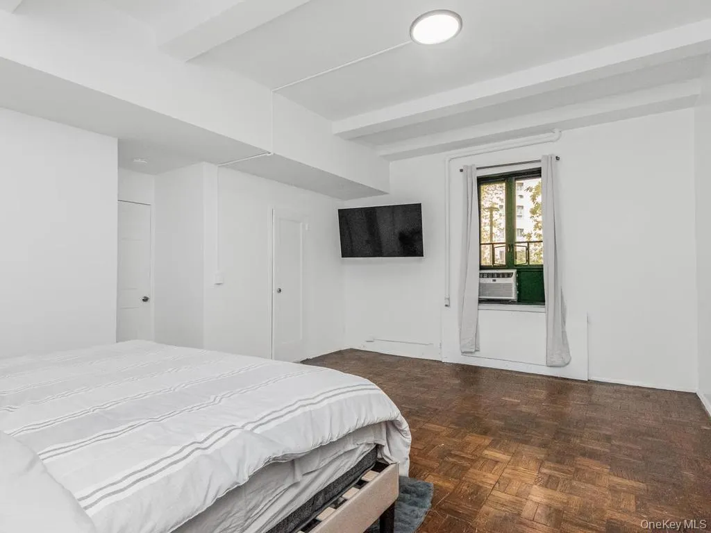 1554 Unionport Road, New York, NY, 2 Bedrooms Bedrooms, 4 Rooms Rooms,1 BathroomBathrooms,Residential,For Rent,Unionport,0,1050660 1554 Unionport Road, New York, NY, 2 Bedrooms Bedrooms, 4 Rooms Rooms,1 BathroomBathrooms,Residential,For Rent,Unionport,0,1050660
