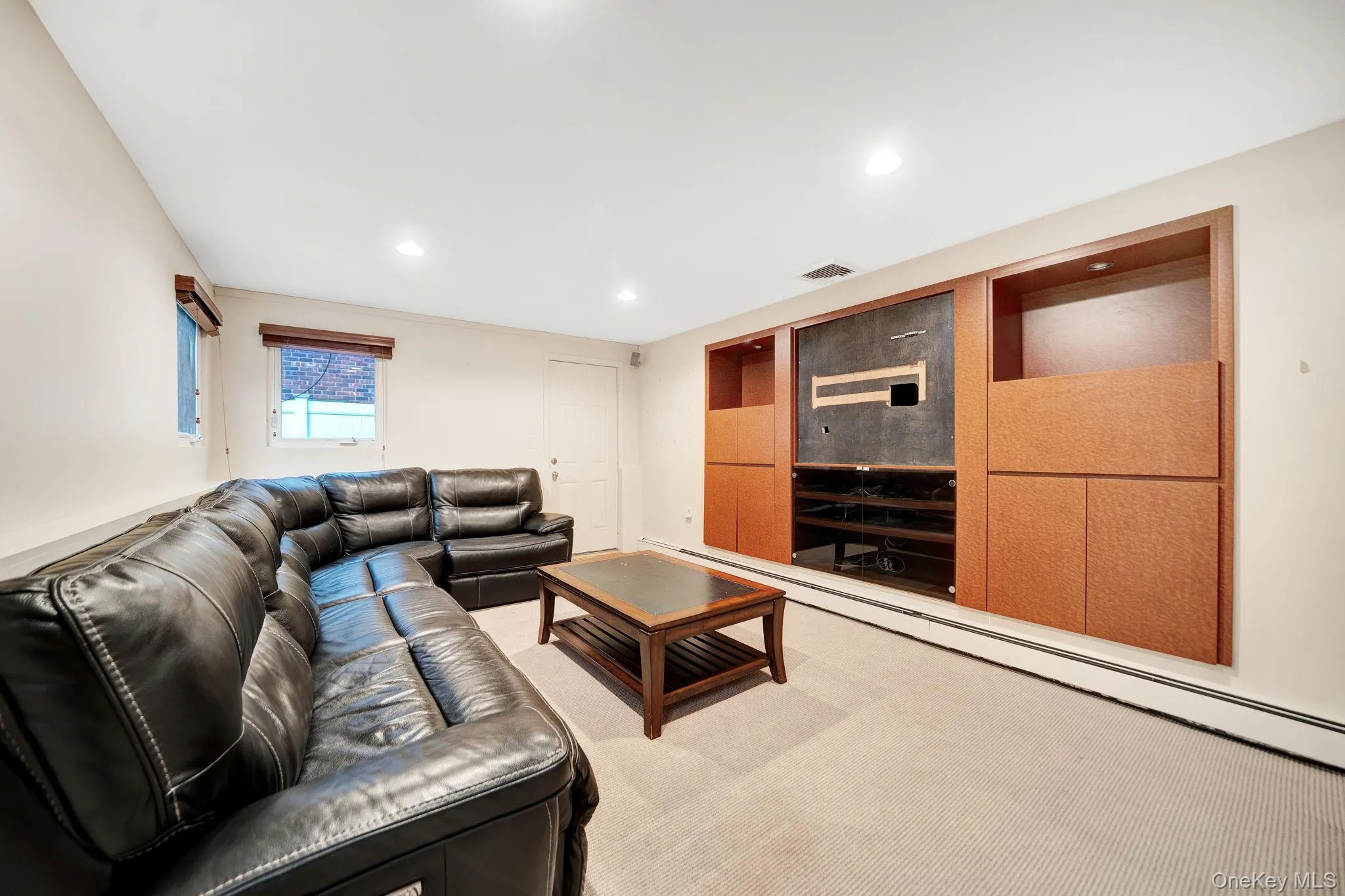 1499 Eric Lane, Hempstead, NY, 3 Bedrooms Bedrooms, 7 Rooms Rooms,2 BathroomsBathrooms,Residential,For Rent,Eric,0,1050662 1499 Eric Lane, Hempstead, NY, 3 Bedrooms Bedrooms, 7 Rooms Rooms,2 BathroomsBathrooms,Residential,For Rent,Eric,0,1050662