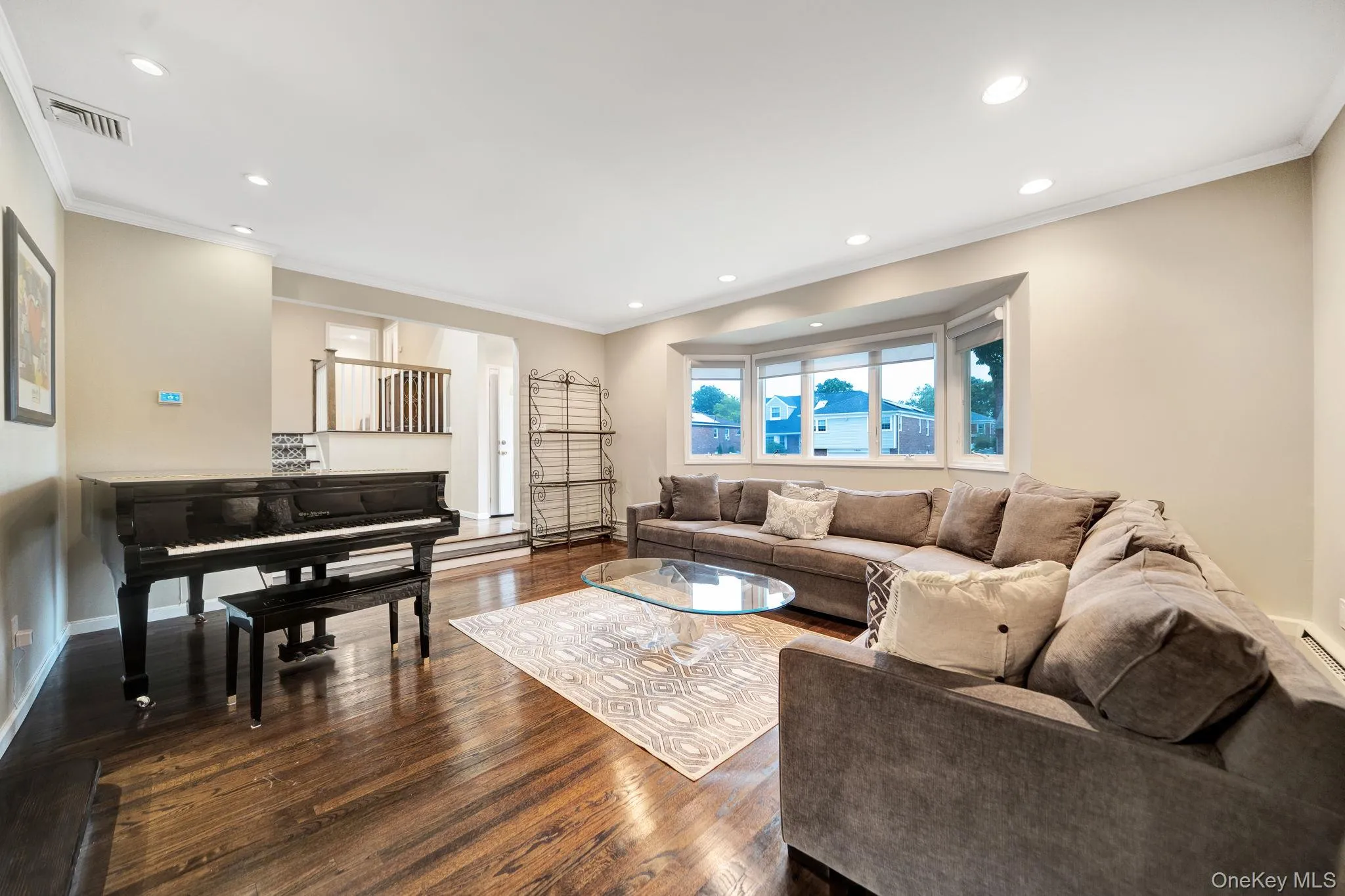 1499 Eric Lane, Hempstead, NY, 3 Bedrooms Bedrooms, 7 Rooms Rooms,2 BathroomsBathrooms,Residential,For Rent,Eric,0,1050662 1499 Eric Lane, Hempstead, NY, 3 Bedrooms Bedrooms, 7 Rooms Rooms,2 BathroomsBathrooms,Residential,For Rent,Eric,0,1050662