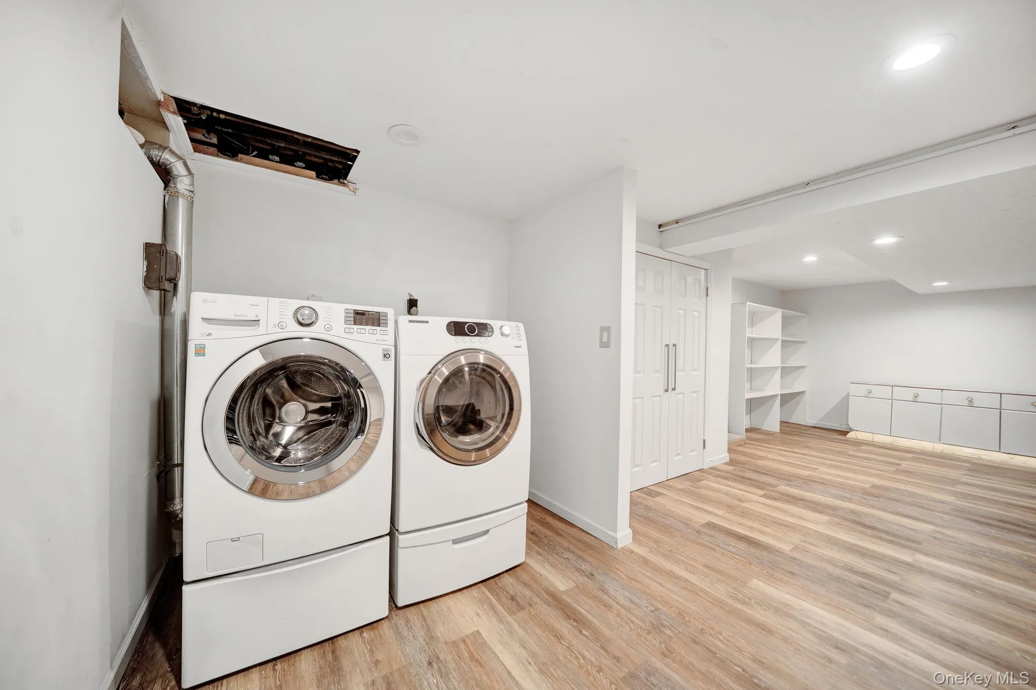 1499 Eric Lane, Hempstead, NY, 3 Bedrooms Bedrooms, 7 Rooms Rooms,2 BathroomsBathrooms,Residential,For Rent,Eric,0,1050662 1499 Eric Lane, Hempstead, NY, 3 Bedrooms Bedrooms, 7 Rooms Rooms,2 BathroomsBathrooms,Residential,For Rent,Eric,0,1050662