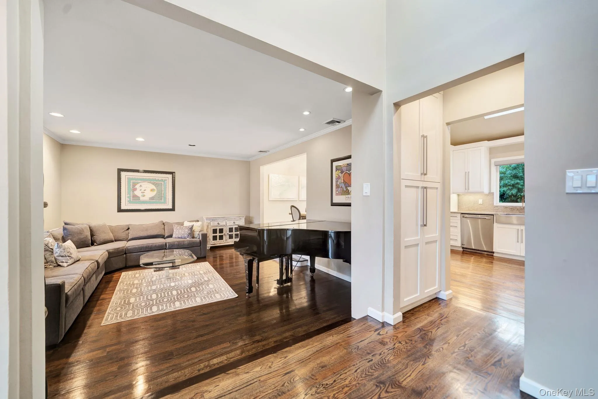 1499 Eric Lane, Hempstead, NY, 3 Bedrooms Bedrooms, 7 Rooms Rooms,2 BathroomsBathrooms,Residential,For Rent,Eric,0,1050662 1499 Eric Lane, Hempstead, NY, 3 Bedrooms Bedrooms, 7 Rooms Rooms,2 BathroomsBathrooms,Residential,For Rent,Eric,0,1050662