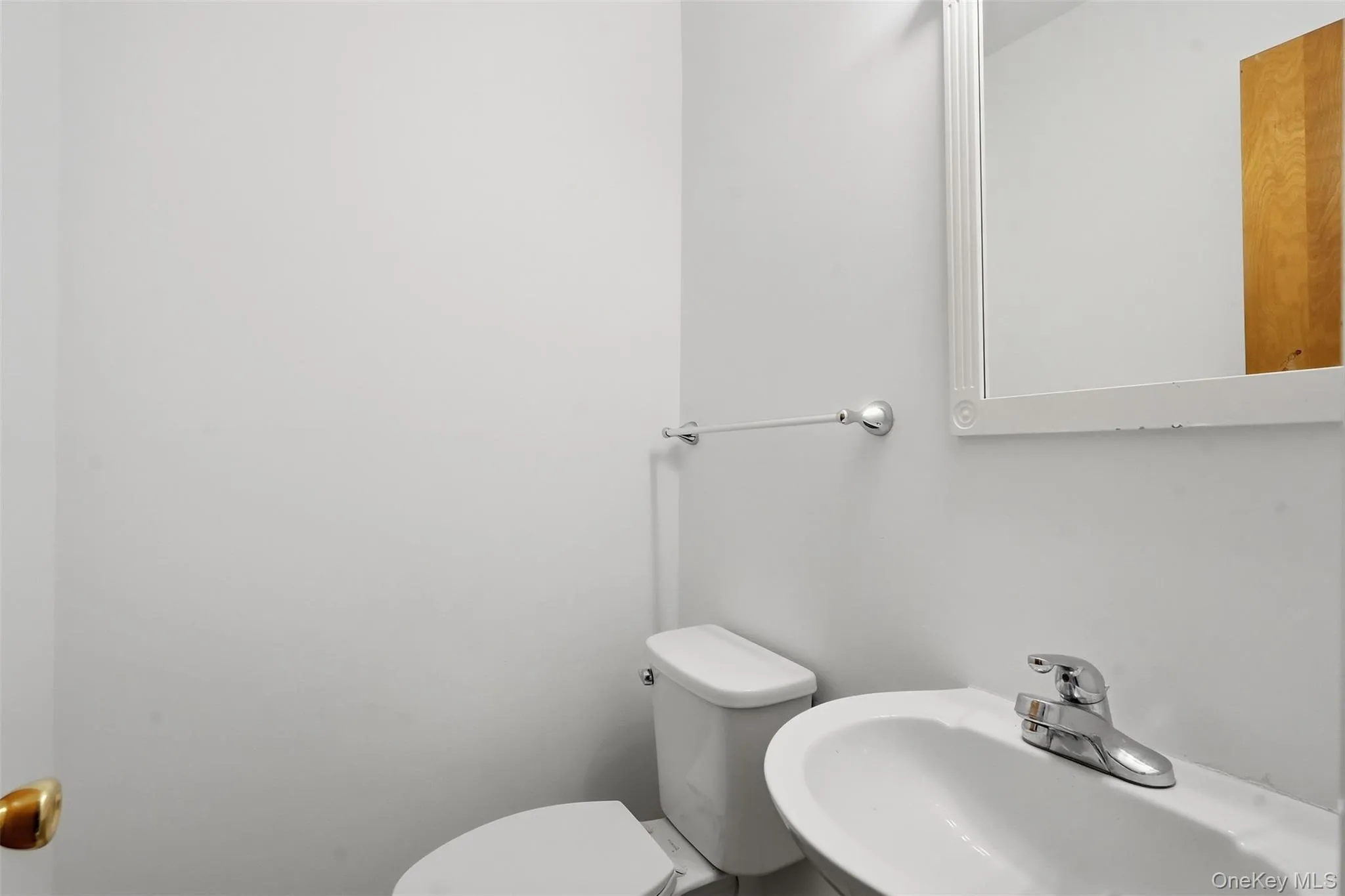 19 Miron Drive, Poughkeepsie (town), NY, 4 Bedrooms Bedrooms, 9 Rooms Rooms,2 BathroomsBathrooms,Residential,For Rent,Miron,0,1050663 19 Miron Drive, Poughkeepsie (town), NY, 4 Bedrooms Bedrooms, 9 Rooms Rooms,2 BathroomsBathrooms,Residential,For Rent,Miron,0,1050663