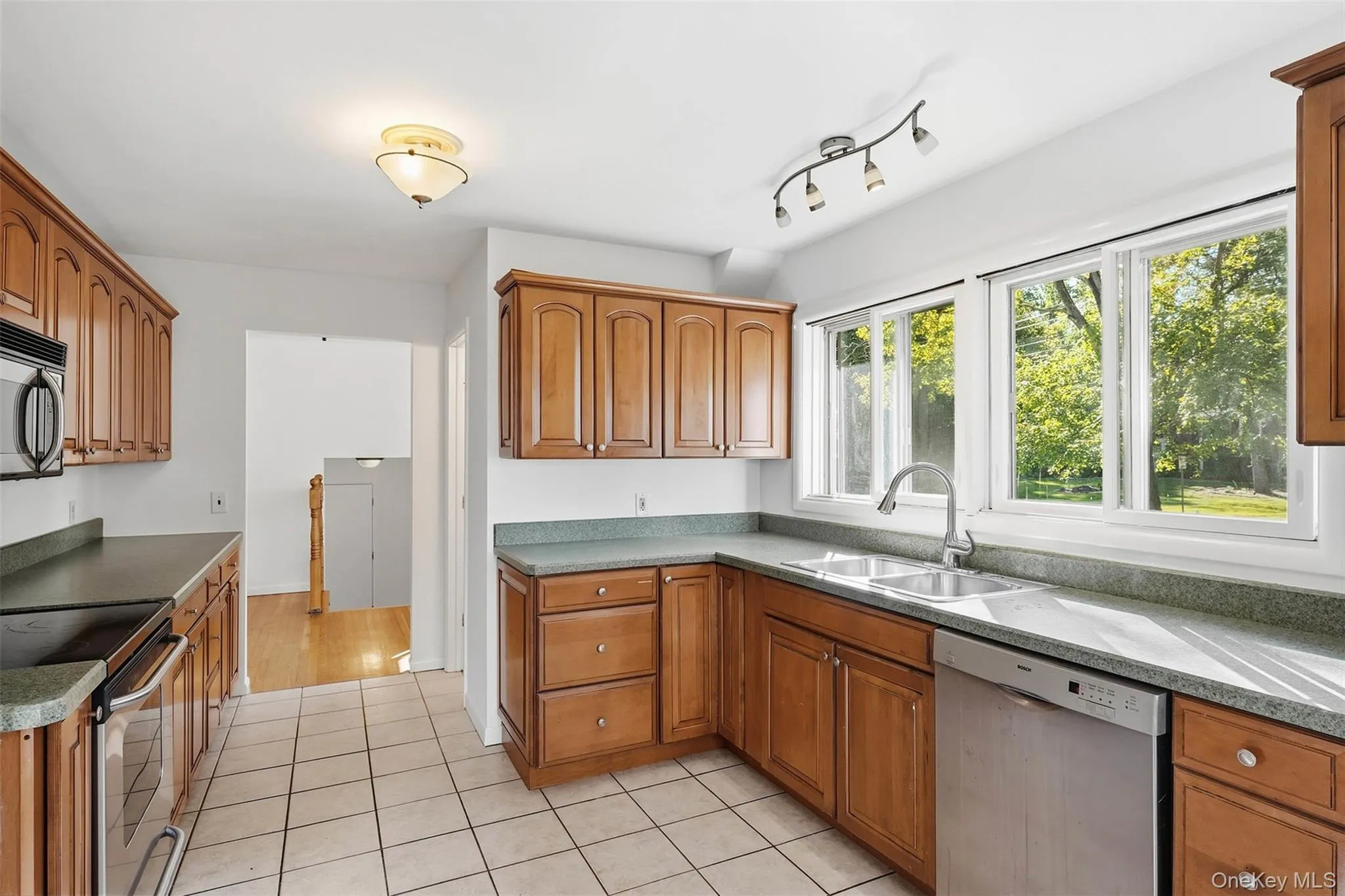 19 Miron Drive, Poughkeepsie (town), NY, 4 Bedrooms Bedrooms, 9 Rooms Rooms,2 BathroomsBathrooms,Residential,For Rent,Miron,0,1050663 19 Miron Drive, Poughkeepsie (town), NY, 4 Bedrooms Bedrooms, 9 Rooms Rooms,2 BathroomsBathrooms,Residential,For Rent,Miron,0,1050663