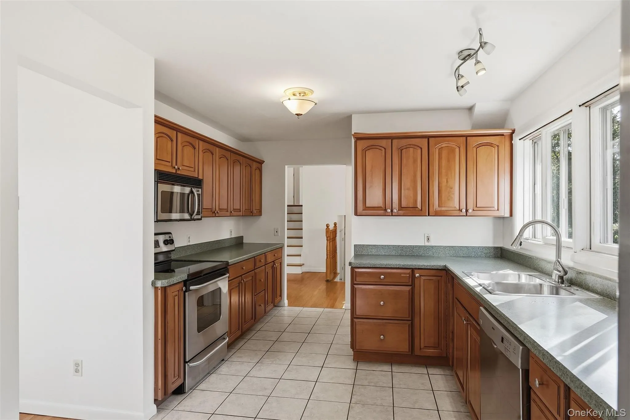 19 Miron Drive, Poughkeepsie (town), NY, 4 Bedrooms Bedrooms, 9 Rooms Rooms,2 BathroomsBathrooms,Residential,For Rent,Miron,0,1050663 19 Miron Drive, Poughkeepsie (town), NY, 4 Bedrooms Bedrooms, 9 Rooms Rooms,2 BathroomsBathrooms,Residential,For Rent,Miron,0,1050663