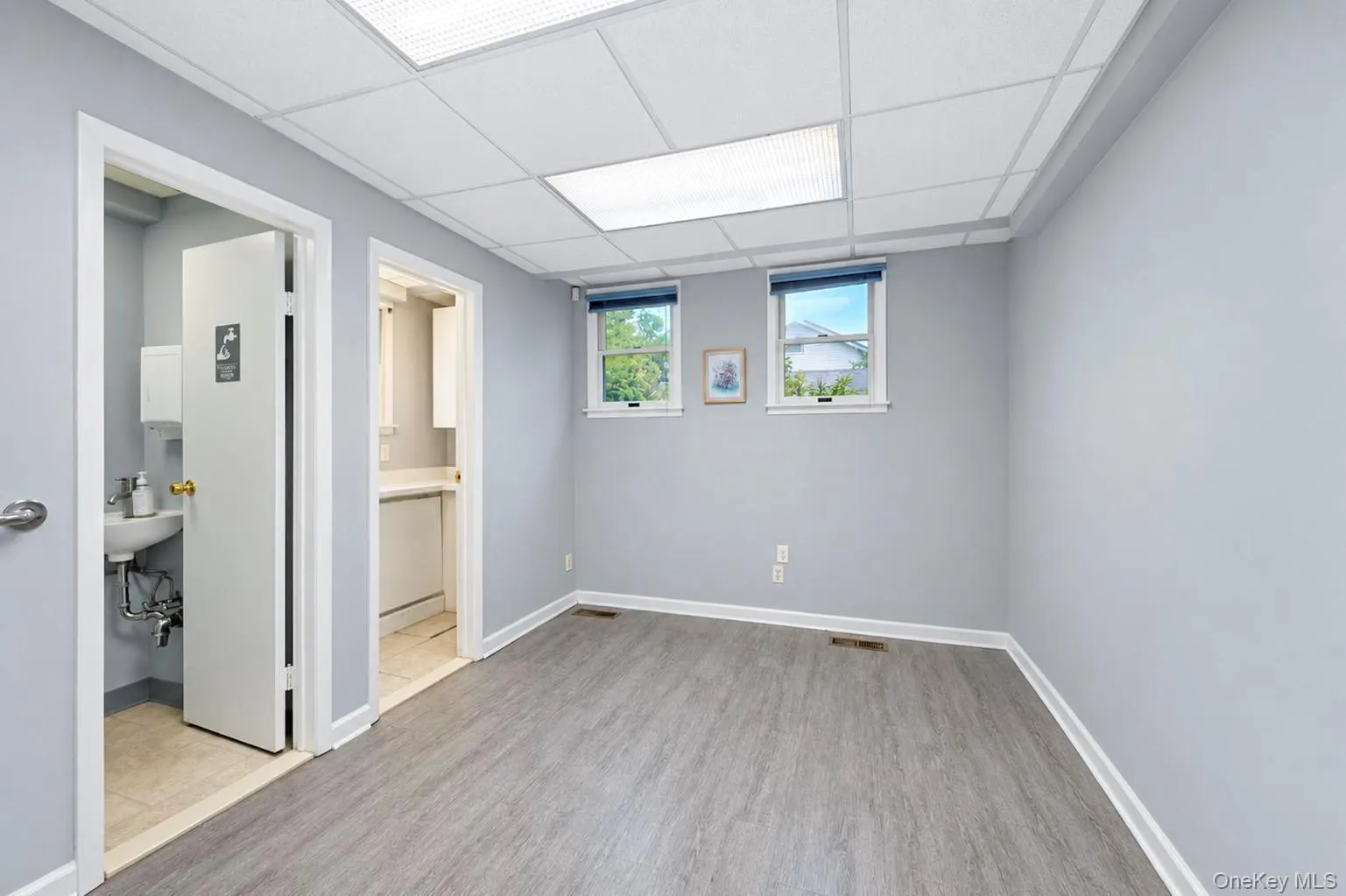 108 Hempstead Avenue, Hempstead, NY, 6 Bedrooms Bedrooms, 12 Rooms Rooms,2 BathroomsBathrooms,Residential Lease,For Rent,Hempstead,0,1050664 108 Hempstead Avenue, Hempstead, NY, 6 Bedrooms Bedrooms, 12 Rooms Rooms,2 BathroomsBathrooms,Residential Lease,For Rent,Hempstead,0,1050664