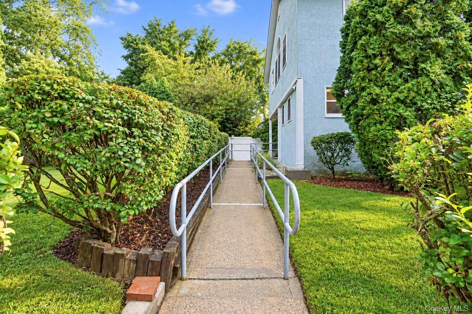 108 Hempstead Avenue, Hempstead, NY, 6 Bedrooms Bedrooms, 12 Rooms Rooms,2 BathroomsBathrooms,Residential Lease,For Rent,Hempstead,0,1050664 108 Hempstead Avenue, Hempstead, NY, 6 Bedrooms Bedrooms, 12 Rooms Rooms,2 BathroomsBathrooms,Residential Lease,For Rent,Hempstead,0,1050664