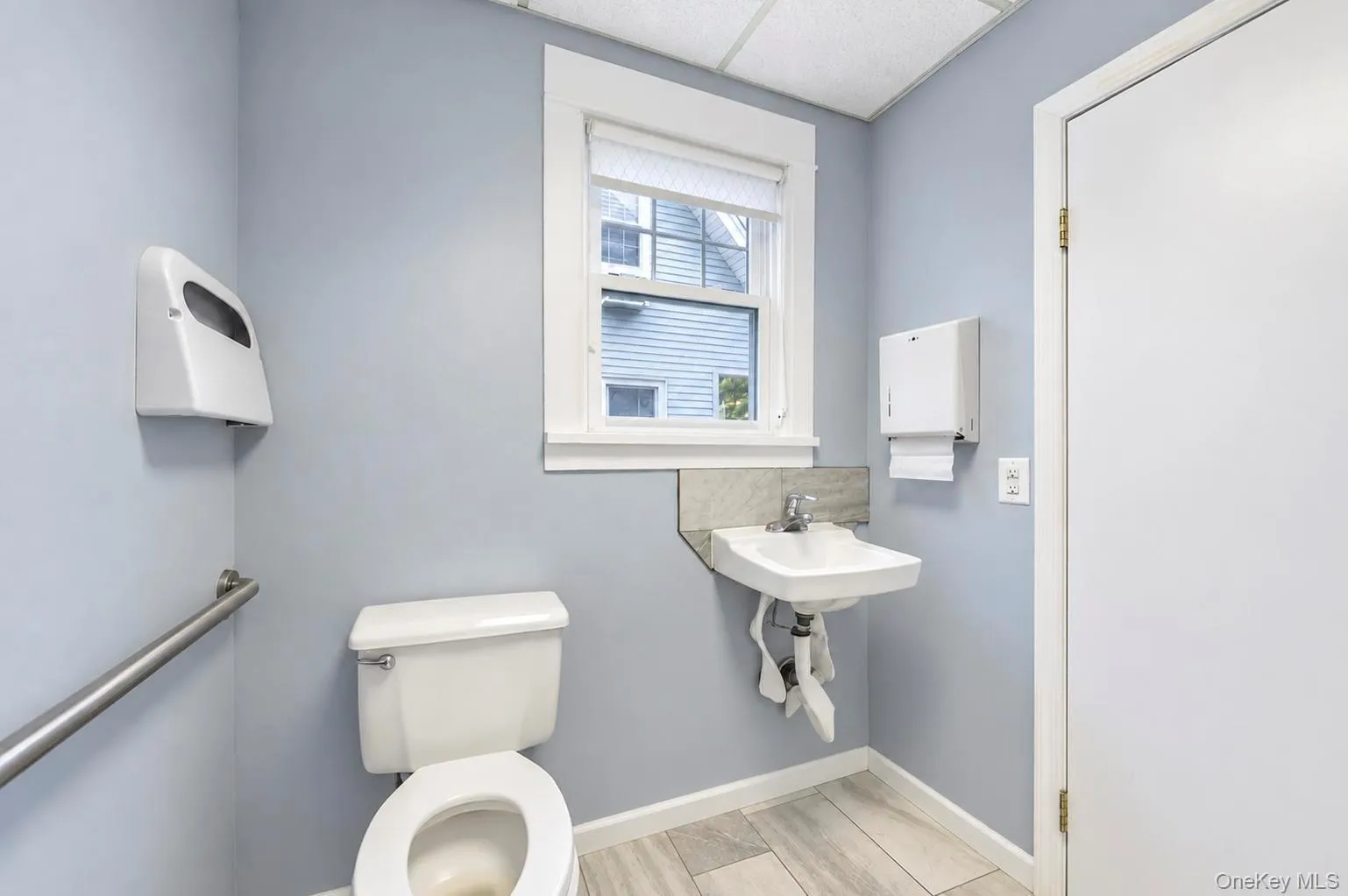 108 Hempstead Avenue, Hempstead, NY, 6 Bedrooms Bedrooms, 12 Rooms Rooms,2 BathroomsBathrooms,Residential Lease,For Rent,Hempstead,0,1050664 108 Hempstead Avenue, Hempstead, NY, 6 Bedrooms Bedrooms, 12 Rooms Rooms,2 BathroomsBathrooms,Residential Lease,For Rent,Hempstead,0,1050664