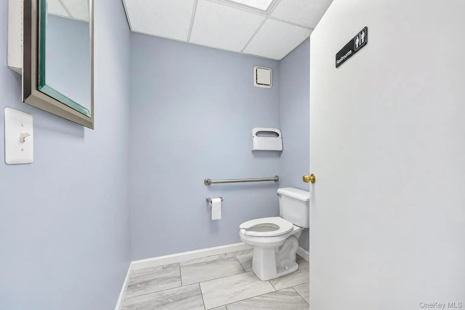 108 Hempstead Avenue, Hempstead, NY, 6 Bedrooms Bedrooms, 12 Rooms Rooms,2 BathroomsBathrooms,Residential Lease,For Rent,Hempstead,0,1050664 108 Hempstead Avenue, Hempstead, NY, 6 Bedrooms Bedrooms, 12 Rooms Rooms,2 BathroomsBathrooms,Residential Lease,For Rent,Hempstead,0,1050664