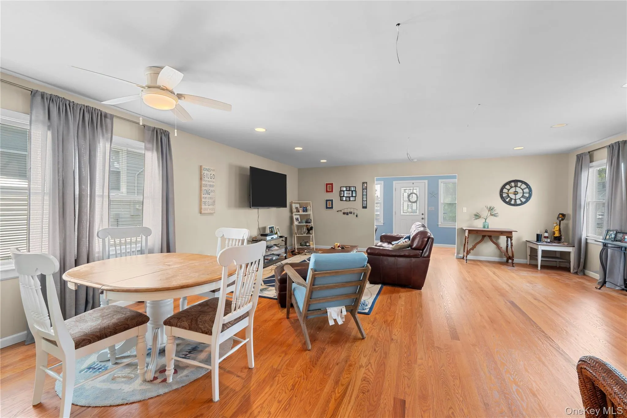 81 Wilson Avenue, Babylon, NY, 4 Bedrooms Bedrooms, 10 Rooms Rooms,2 BathroomsBathrooms,Residential,For Rent,Wilson,0,1050666 81 Wilson Avenue, Babylon, NY, 4 Bedrooms Bedrooms, 10 Rooms Rooms,2 BathroomsBathrooms,Residential,For Rent,Wilson,0,1050666