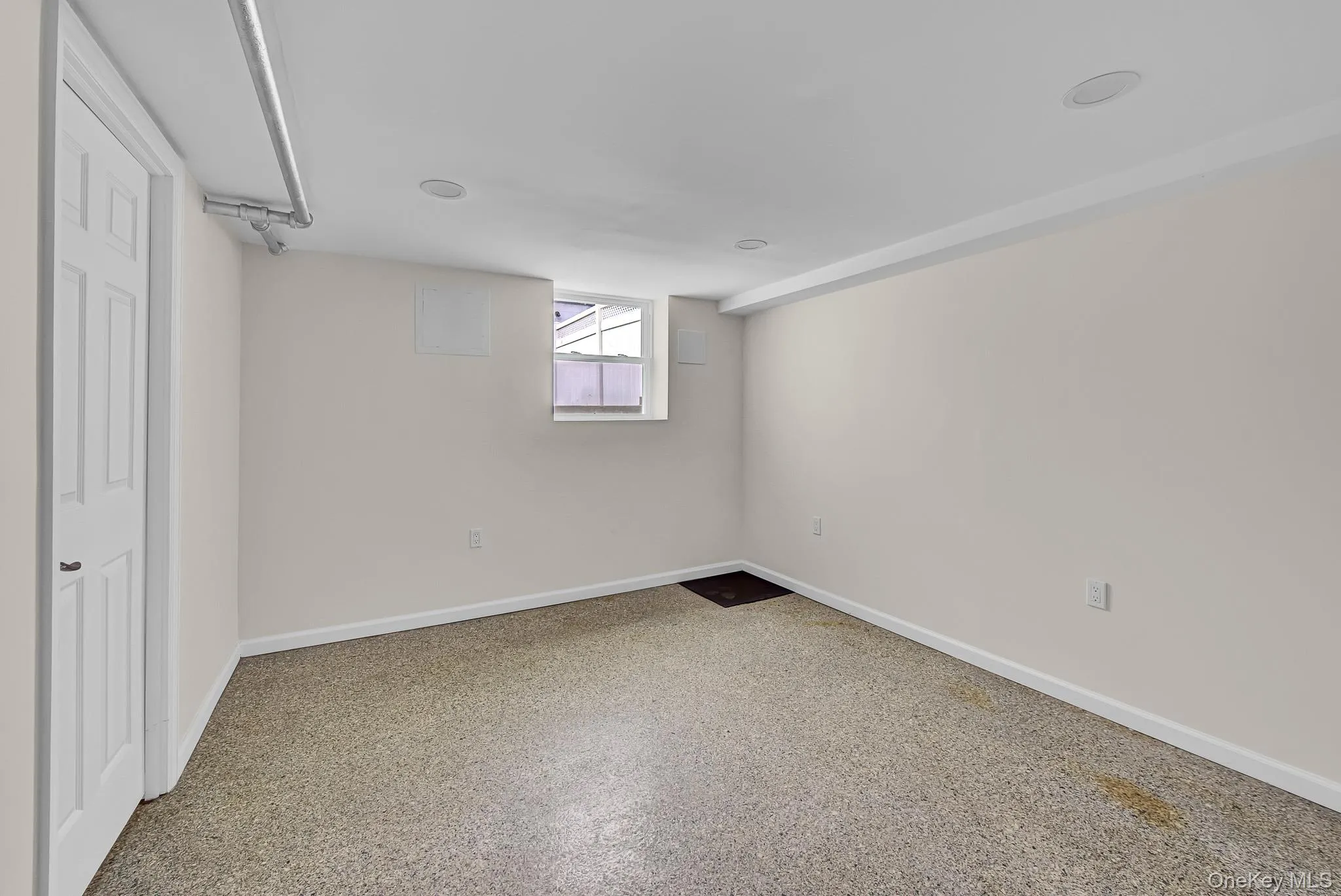 112 45th Street, New York, NY, 2 Bedrooms Bedrooms, 4 Rooms Rooms,1 BathroomBathrooms,Residential,For Rent,45th,0,1050667 112 45th Street, New York, NY, 2 Bedrooms Bedrooms, 4 Rooms Rooms,1 BathroomBathrooms,Residential,For Rent,45th,0,1050667