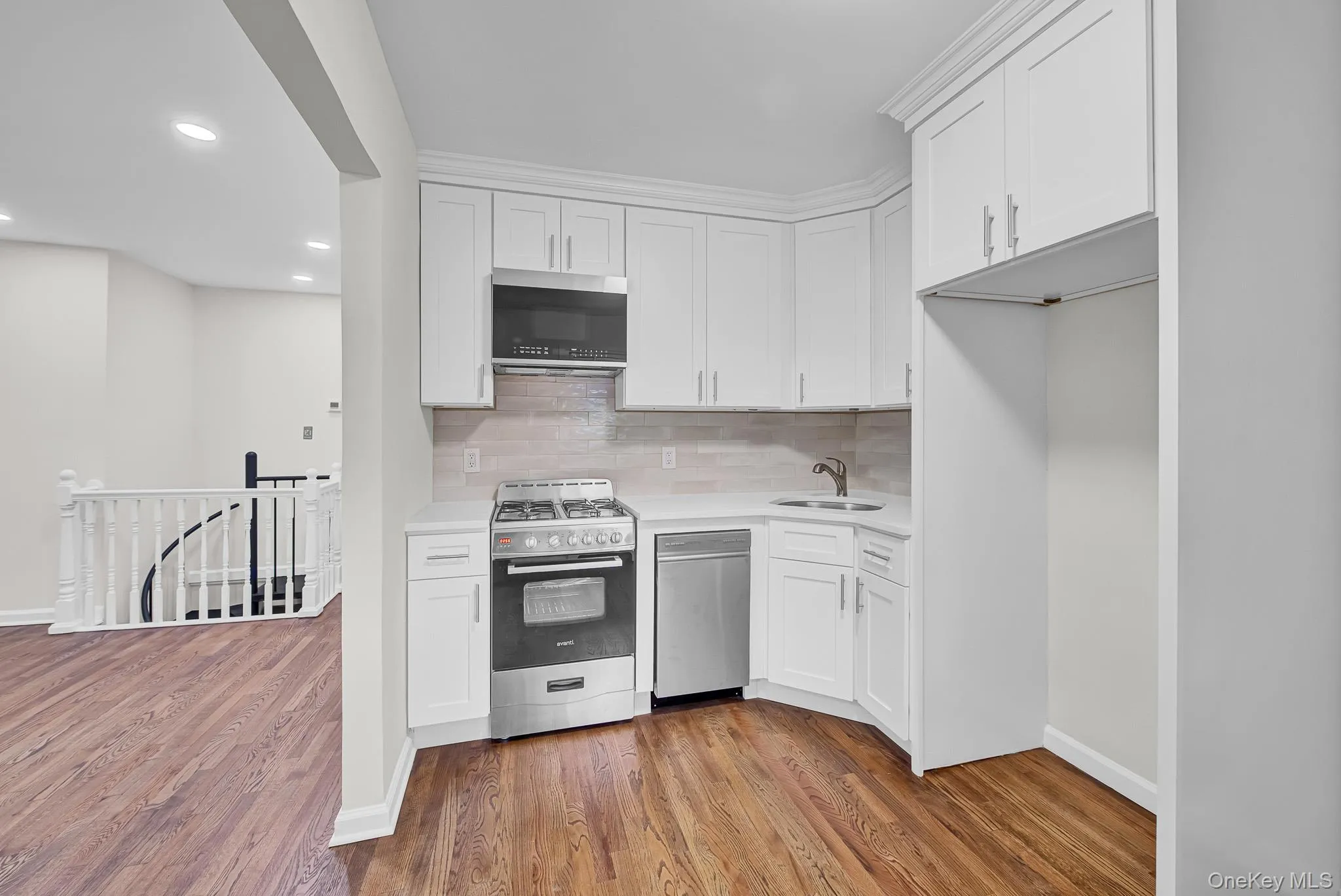 112 45th Street, New York, NY, 2 Bedrooms Bedrooms, 4 Rooms Rooms,1 BathroomBathrooms,Residential,For Rent,45th,0,1050667 112 45th Street, New York, NY, 2 Bedrooms Bedrooms, 4 Rooms Rooms,1 BathroomBathrooms,Residential,For Rent,45th,0,1050667