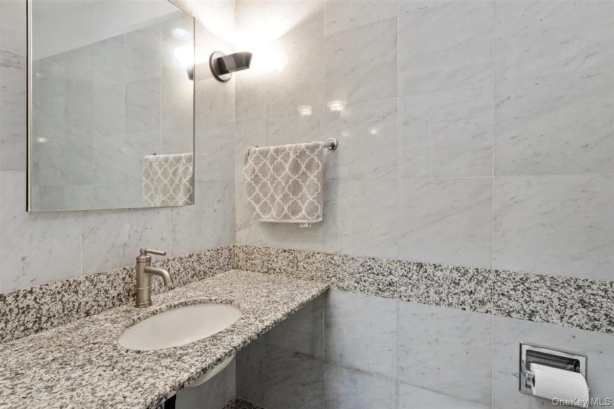15 Sherwood Lane, Hempstead, NY, 5 Bedroom Bedrooms, 12 Room Rooms,3 BathroomBathrooms,Residential Lease,For Rent,Sherwood,0,1050670 15 Sherwood Lane, Hempstead, NY, 5 Bedroom Bedrooms, 12 Room Rooms,3 BathroomBathrooms,Residential Lease,For Rent,Sherwood,0,1050670