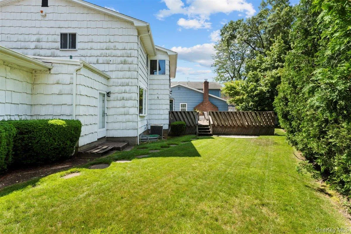 15 Sherwood Lane, Hempstead, NY, 5 Bedroom Bedrooms, 12 Room Rooms,3 BathroomBathrooms,Residential Lease,For Rent,Sherwood,0,1050670 15 Sherwood Lane, Hempstead, NY, 5 Bedroom Bedrooms, 12 Room Rooms,3 BathroomBathrooms,Residential Lease,For Rent,Sherwood,0,1050670