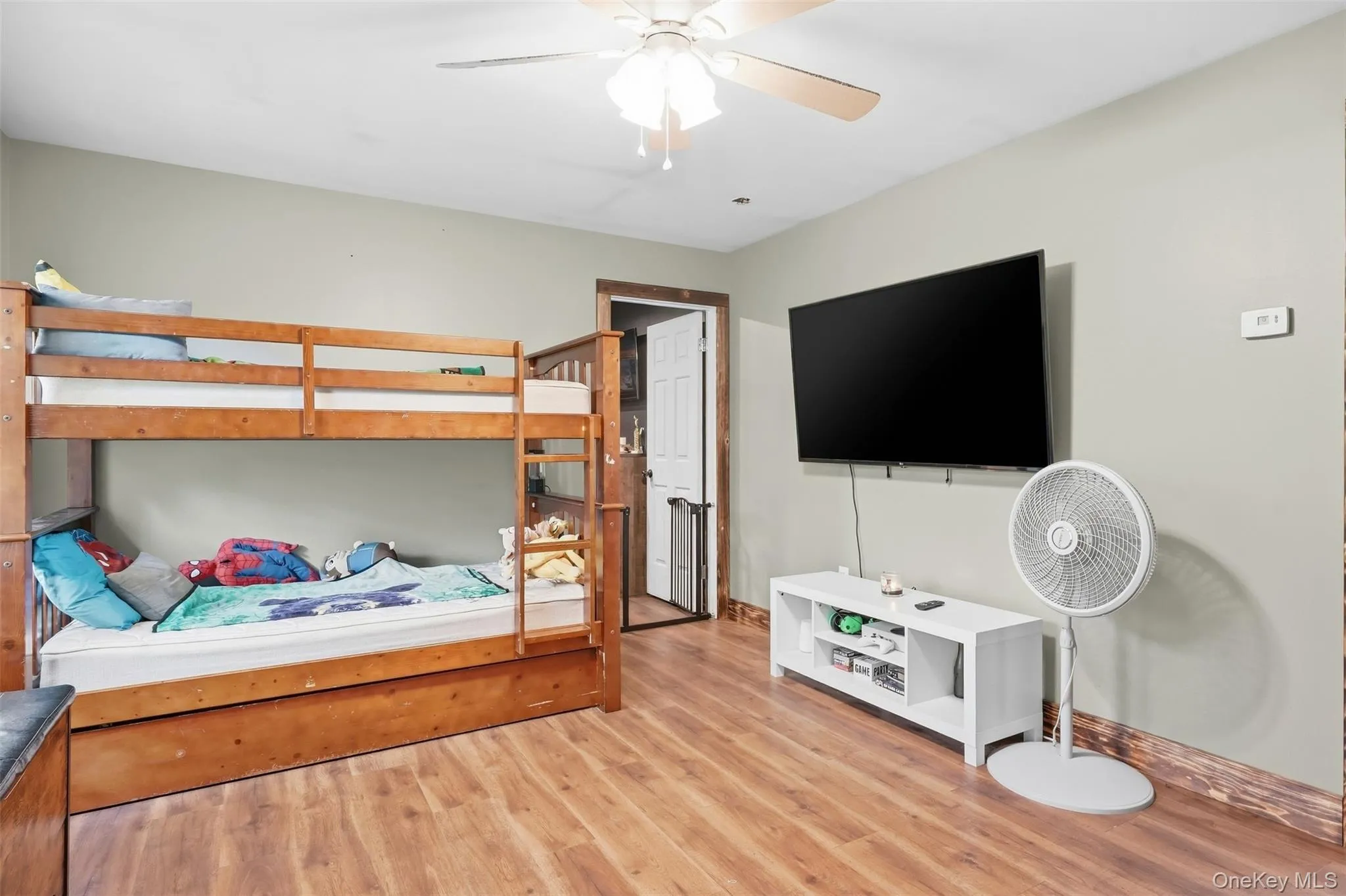 175 Nevis Road, Clermont, NY, 2 Bedrooms Bedrooms, 6 Rooms Rooms,2 BathroomsBathrooms,Residential,For Rent,Nevis,0,1050674 175 Nevis Road, Clermont, NY, 2 Bedrooms Bedrooms, 6 Rooms Rooms,2 BathroomsBathrooms,Residential,For Rent,Nevis,0,1050674