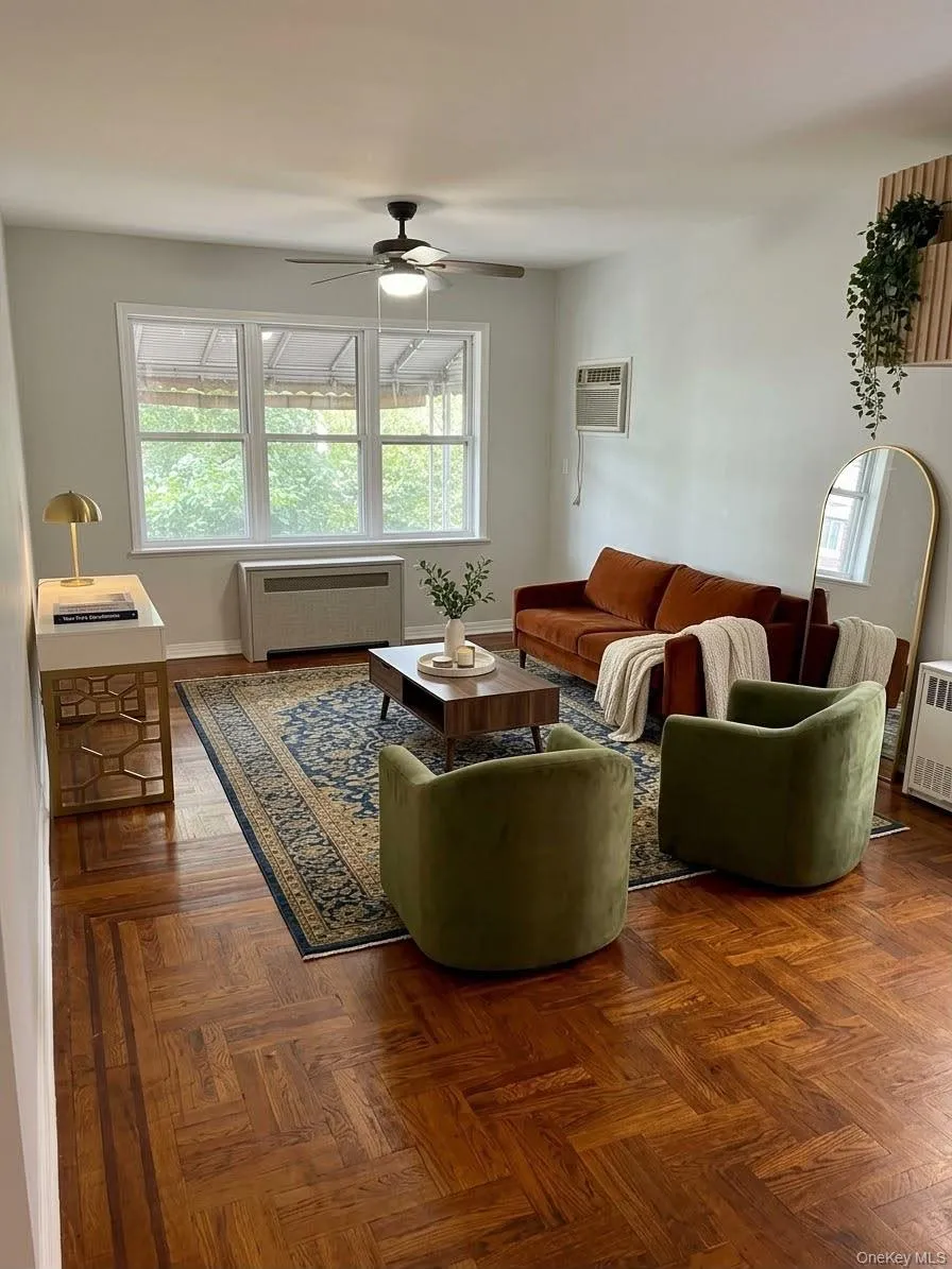 Photos have been virtually rendered and staged for illustrative purposes. Actual finishes and furnishings may vary. Photos have been virtually rendered and staged for illustrative purposes. Actual finishes and furnishings may vary.