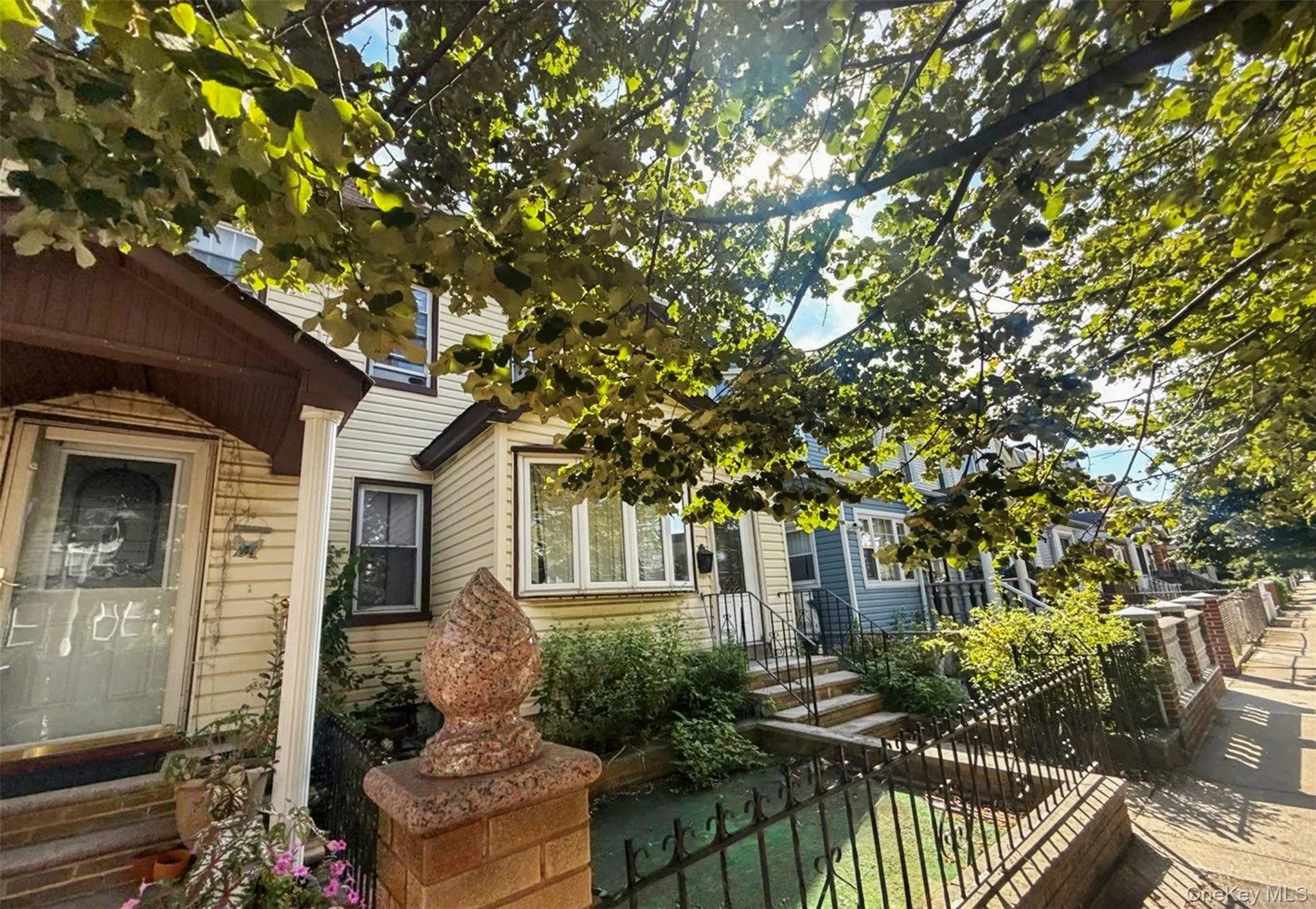 107-27 109th Street, New York, NY, 3 Bedrooms Bedrooms, 6 Rooms Rooms,2 BathroomsBathrooms,Residential,For Rent,109th,0,1050685 107-27 109th Street, New York, NY, 3 Bedrooms Bedrooms, 6 Rooms Rooms,2 BathroomsBathrooms,Residential,For Rent,109th,0,1050685