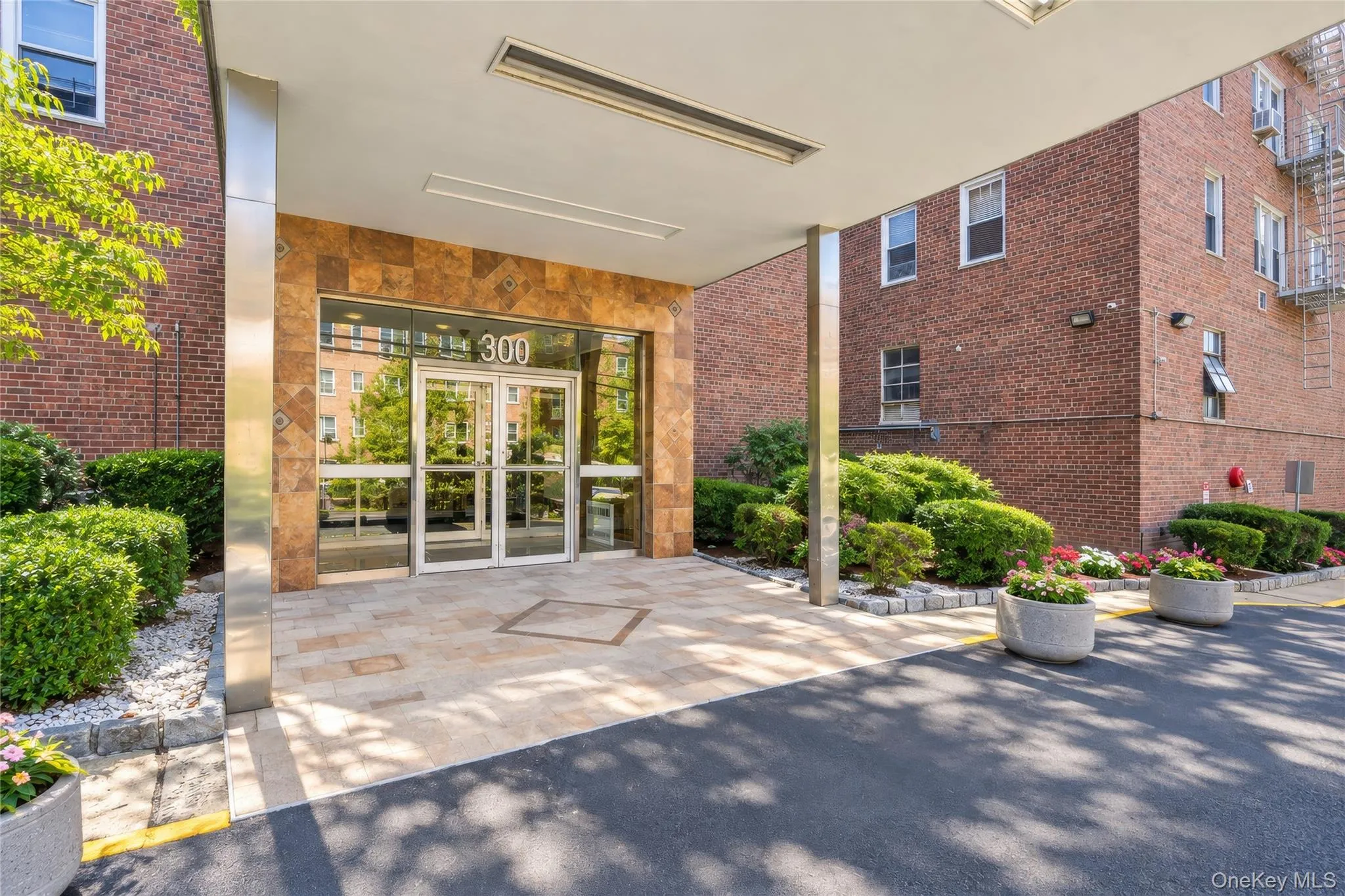 300 Broadway, Yonkers, NY, 1 Bedroom Bedrooms, 3 Rooms Rooms,1 BathroomBathrooms,Residential,For Rent,Broadway,0,1050688 300 Broadway, Yonkers, NY, 1 Bedroom Bedrooms, 3 Rooms Rooms,1 BathroomBathrooms,Residential,For Rent,Broadway,0,1050688