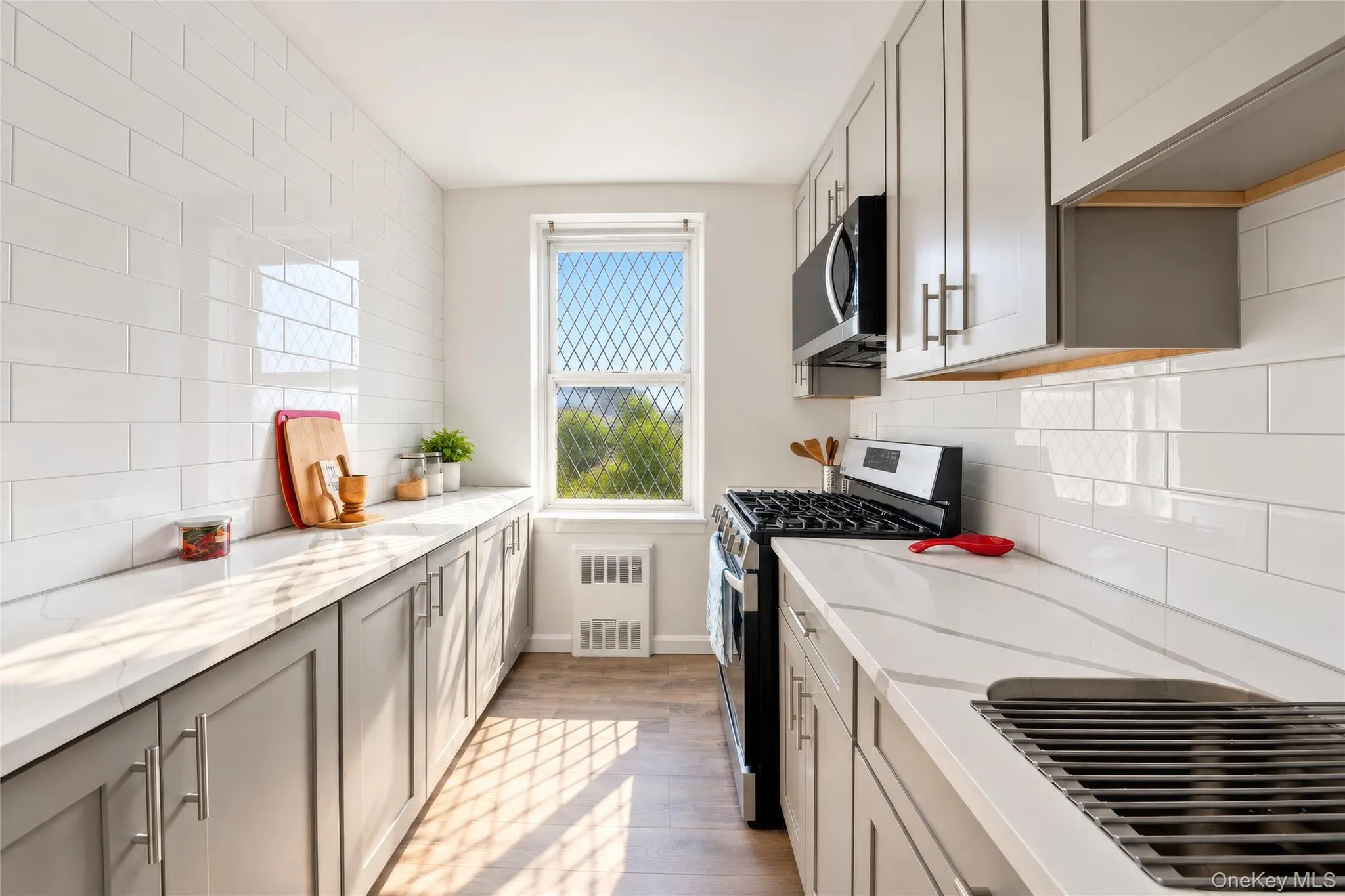 300 Broadway, Yonkers, NY, 1 Bedroom Bedrooms, 3 Rooms Rooms,1 BathroomBathrooms,Residential,For Rent,Broadway,0,1050688 300 Broadway, Yonkers, NY, 1 Bedroom Bedrooms, 3 Rooms Rooms,1 BathroomBathrooms,Residential,For Rent,Broadway,0,1050688