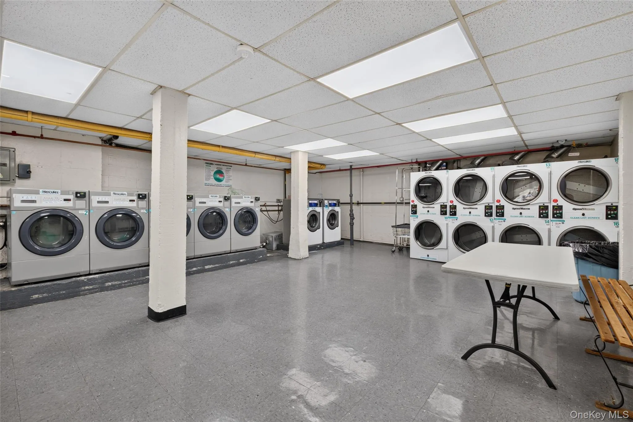 42-25 80th Street, New York, NY, 2 Bedrooms Bedrooms, 5 Rooms Rooms,1 BathroomBathrooms,Residential,For Rent,80th,0,1050697 42-25 80th Street, New York, NY, 2 Bedrooms Bedrooms, 5 Rooms Rooms,1 BathroomBathrooms,Residential,For Rent,80th,0,1050697