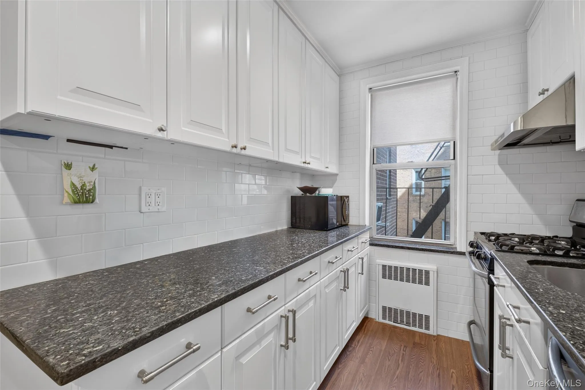 42-25 80th Street, New York, NY, 2 Bedrooms Bedrooms, 5 Rooms Rooms,1 BathroomBathrooms,Residential,For Rent,80th,0,1050697 42-25 80th Street, New York, NY, 2 Bedrooms Bedrooms, 5 Rooms Rooms,1 BathroomBathrooms,Residential,For Rent,80th,0,1050697