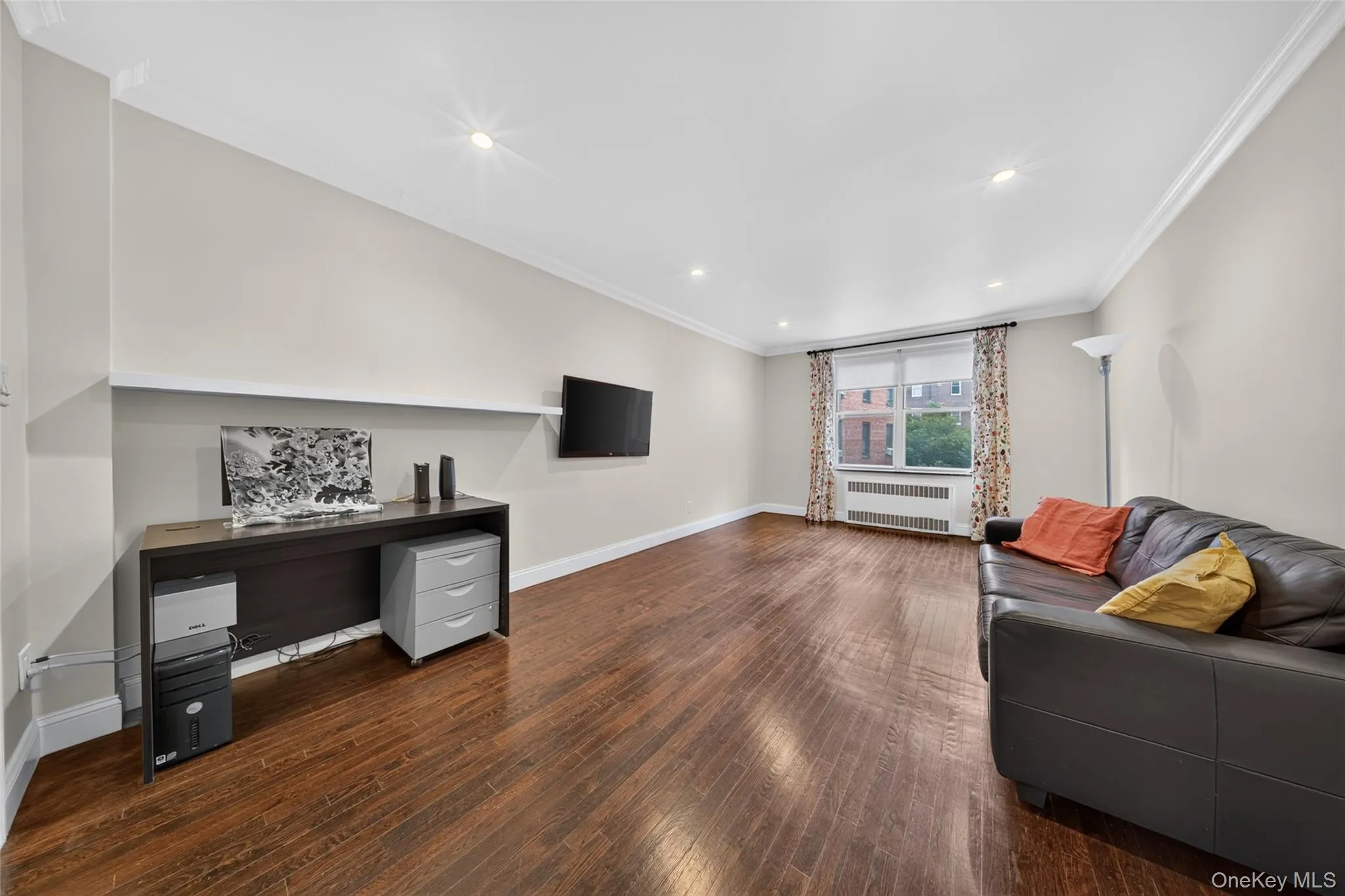 42-25 80th Street, New York, NY, 2 Bedrooms Bedrooms, 5 Rooms Rooms,1 BathroomBathrooms,Residential,For Rent,80th,0,1050697 42-25 80th Street, New York, NY, 2 Bedrooms Bedrooms, 5 Rooms Rooms,1 BathroomBathrooms,Residential,For Rent,80th,0,1050697