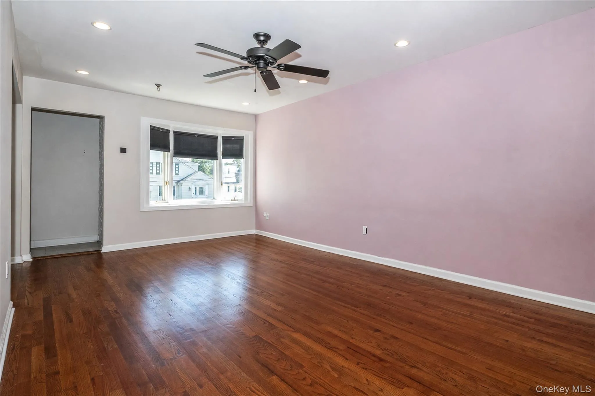 7 Ronalds Avenue, New Rochelle, NY, 4 Bedrooms Bedrooms, 8 Rooms Rooms,3 BathroomsBathrooms,Residential,For Rent,Ronalds,0,1050702 7 Ronalds Avenue, New Rochelle, NY, 4 Bedrooms Bedrooms, 8 Rooms Rooms,3 BathroomsBathrooms,Residential,For Rent,Ronalds,0,1050702