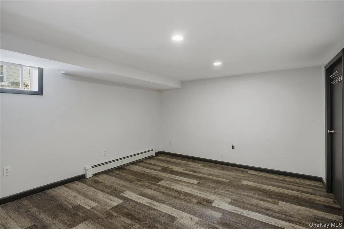BONUS ROOM IN BASEMENT BONUS ROOM IN BASEMENT