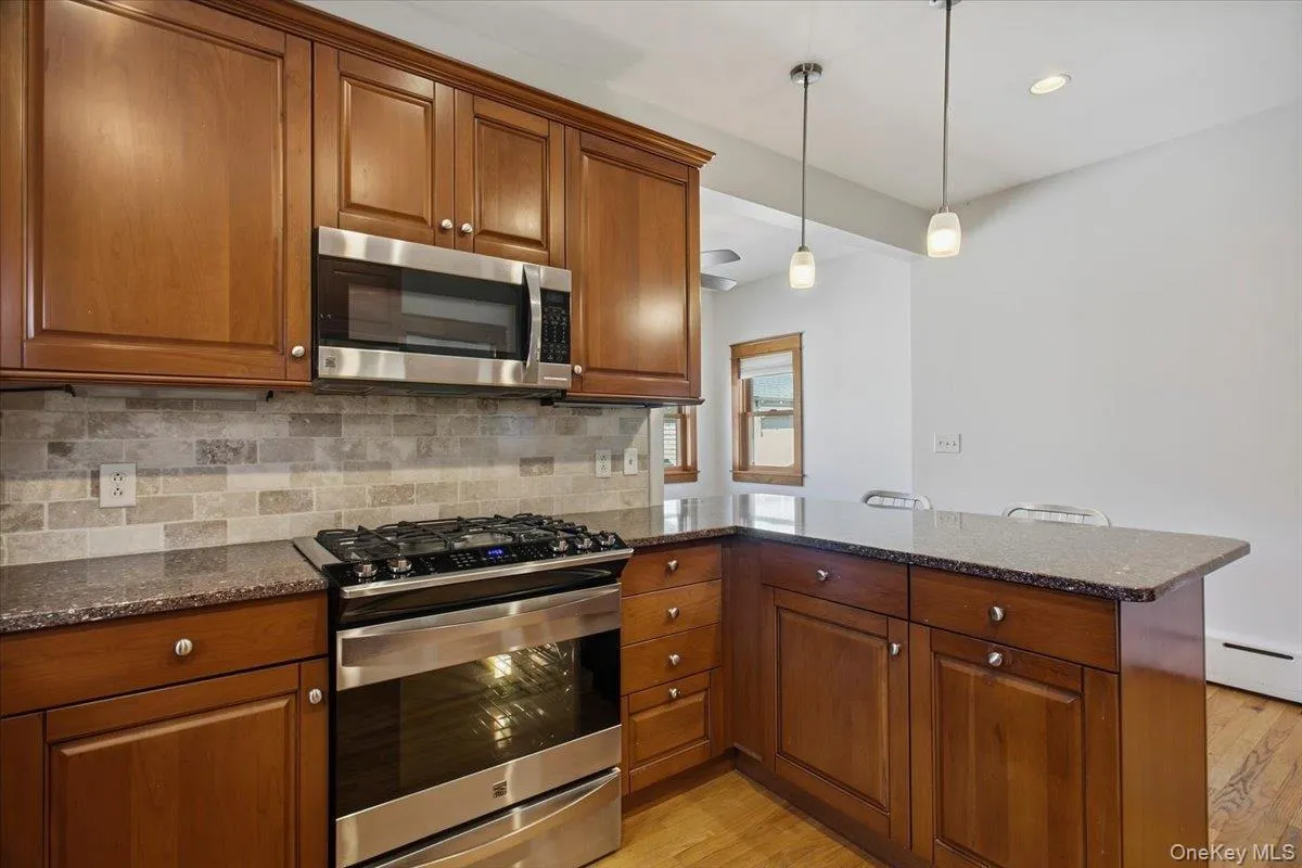 8 Willow Street, Beacon, NY, 3 Bedrooms Bedrooms, 11 Rooms Rooms,3 BathroomsBathrooms,Residential,For Rent,Willow,0,1050703 8 Willow Street, Beacon, NY, 3 Bedrooms Bedrooms, 11 Rooms Rooms,3 BathroomsBathrooms,Residential,For Rent,Willow,0,1050703