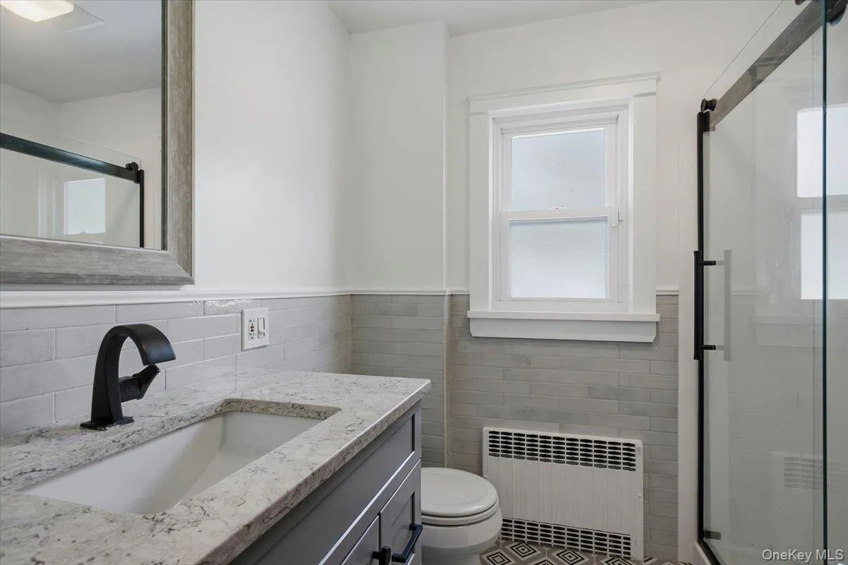 FULL BATH WALK IN SHOWER FULL BATH WALK IN SHOWER