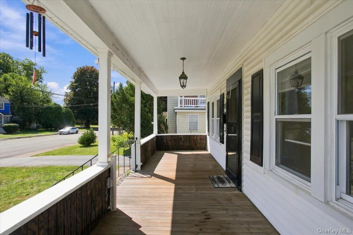 LOVEOY PORCH LOVEOY PORCH