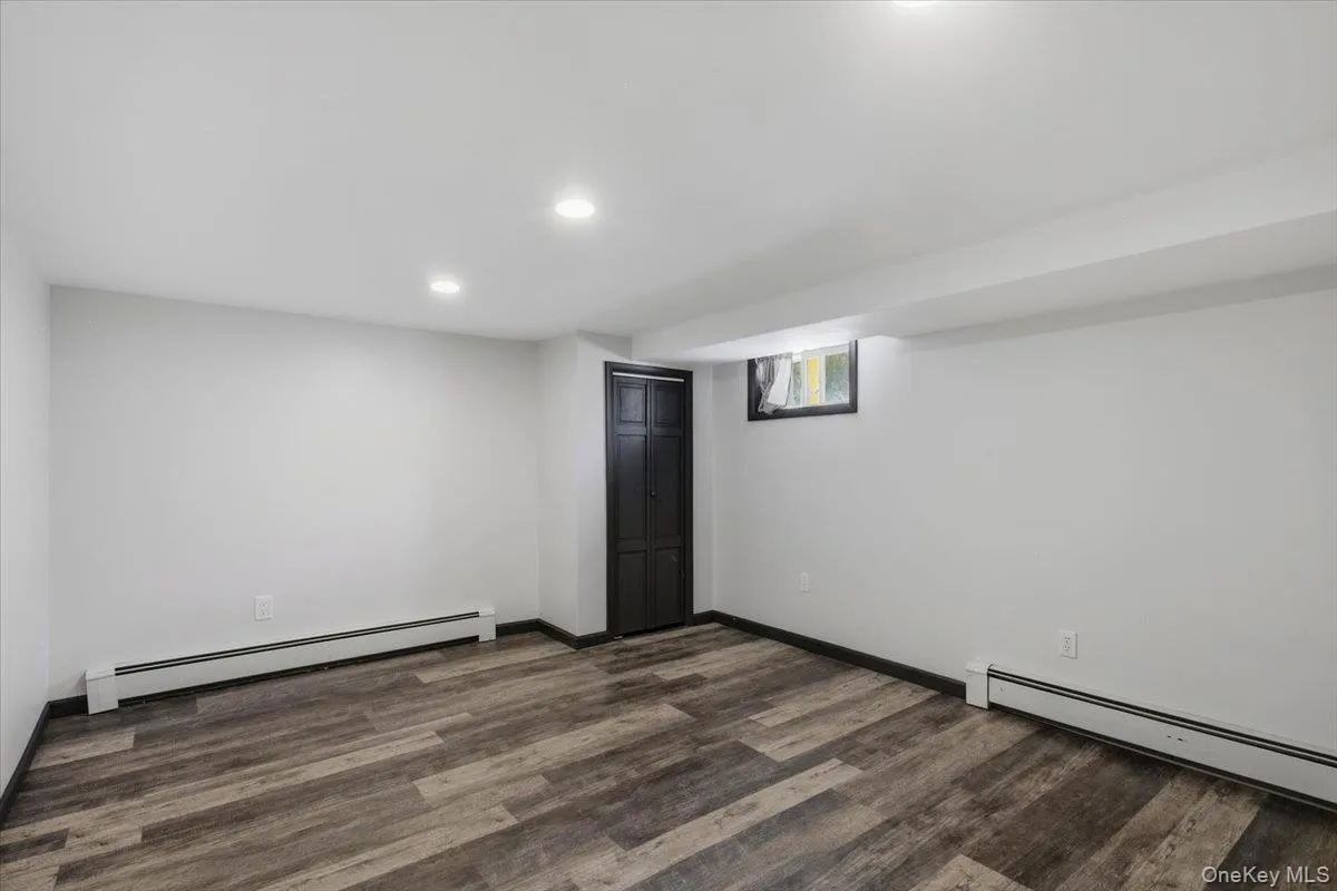 BONUS ROOM IN BASEMENT BONUS ROOM IN BASEMENT