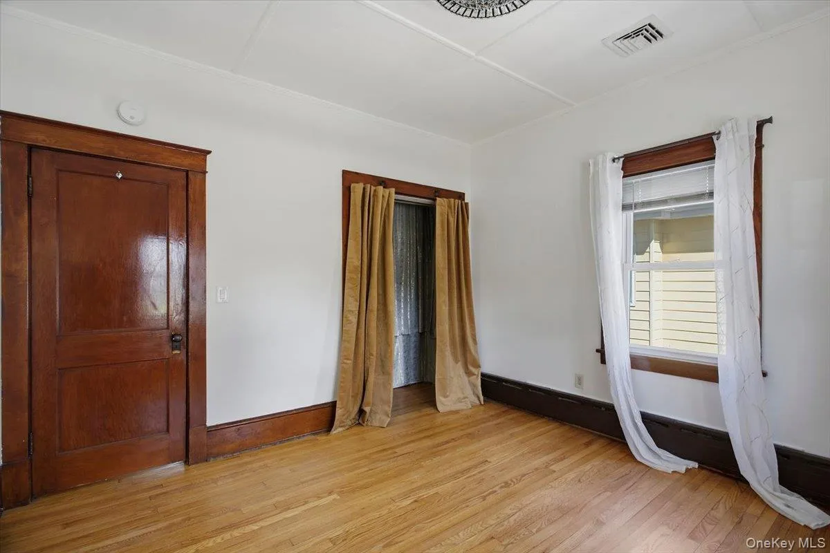 8 Willow Street, Beacon, NY, 3 Bedrooms Bedrooms, 11 Rooms Rooms,3 BathroomsBathrooms,Residential,For Rent,Willow,0,1050703 8 Willow Street, Beacon, NY, 3 Bedrooms Bedrooms, 11 Rooms Rooms,3 BathroomsBathrooms,Residential,For Rent,Willow,0,1050703