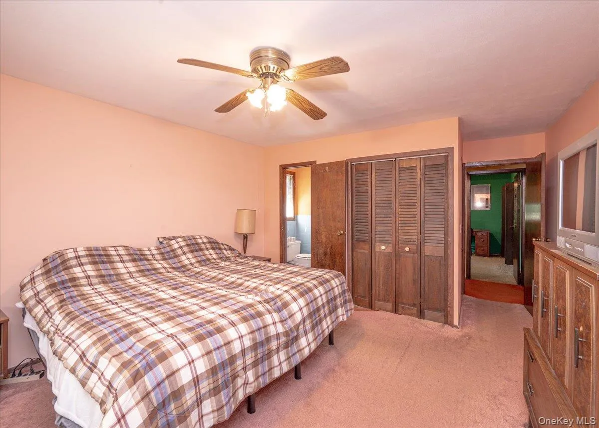 632 Spruce Avenue, Islip, NY, 3 Bedrooms Bedrooms, 7 Rooms Rooms,1 BathroomBathrooms,Residential,For Rent,Spruce,0,1050704 632 Spruce Avenue, Islip, NY, 3 Bedrooms Bedrooms, 7 Rooms Rooms,1 BathroomBathrooms,Residential,For Rent,Spruce,0,1050704