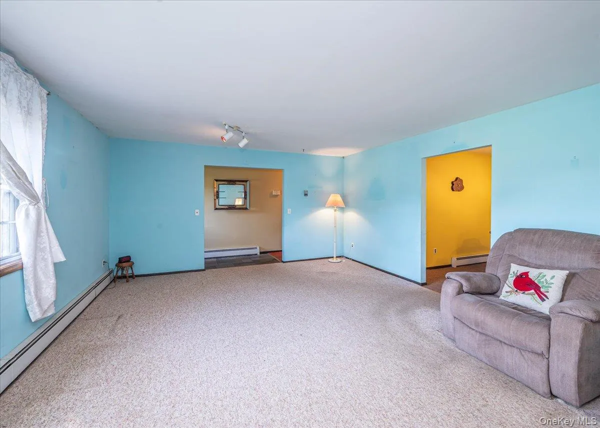 632 Spruce Avenue, Islip, NY, 3 Bedrooms Bedrooms, 7 Rooms Rooms,1 BathroomBathrooms,Residential,For Rent,Spruce,0,1050704 632 Spruce Avenue, Islip, NY, 3 Bedrooms Bedrooms, 7 Rooms Rooms,1 BathroomBathrooms,Residential,For Rent,Spruce,0,1050704