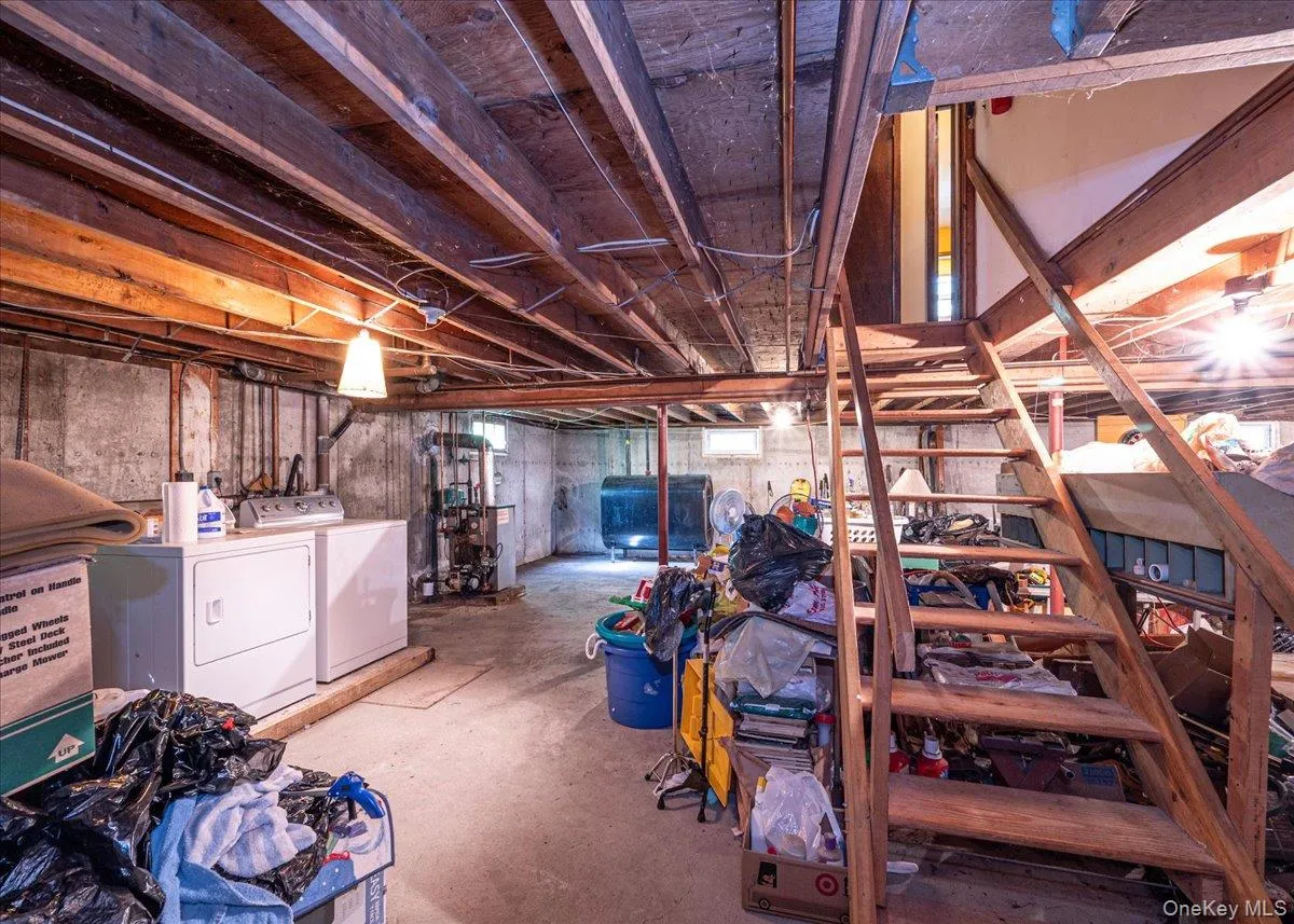 632 Spruce Avenue, Islip, NY, 3 Bedrooms Bedrooms, 7 Rooms Rooms,1 BathroomBathrooms,Residential,For Rent,Spruce,0,1050704 632 Spruce Avenue, Islip, NY, 3 Bedrooms Bedrooms, 7 Rooms Rooms,1 BathroomBathrooms,Residential,For Rent,Spruce,0,1050704