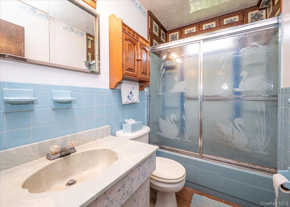 632 Spruce Avenue, Islip, NY, 3 Bedrooms Bedrooms, 7 Rooms Rooms,1 BathroomBathrooms,Residential,For Rent,Spruce,0,1050704 632 Spruce Avenue, Islip, NY, 3 Bedrooms Bedrooms, 7 Rooms Rooms,1 BathroomBathrooms,Residential,For Rent,Spruce,0,1050704