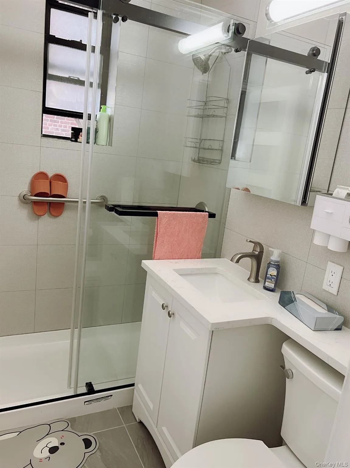 216-10 77th Avenue, New York, NY, 1 Bedroom Bedrooms, 3 Rooms Rooms,1 BathroomBathrooms,Residential,For Rent,77th,0,1050707 216-10 77th Avenue, New York, NY, 1 Bedroom Bedrooms, 3 Rooms Rooms,1 BathroomBathrooms,Residential,For Rent,77th,0,1050707