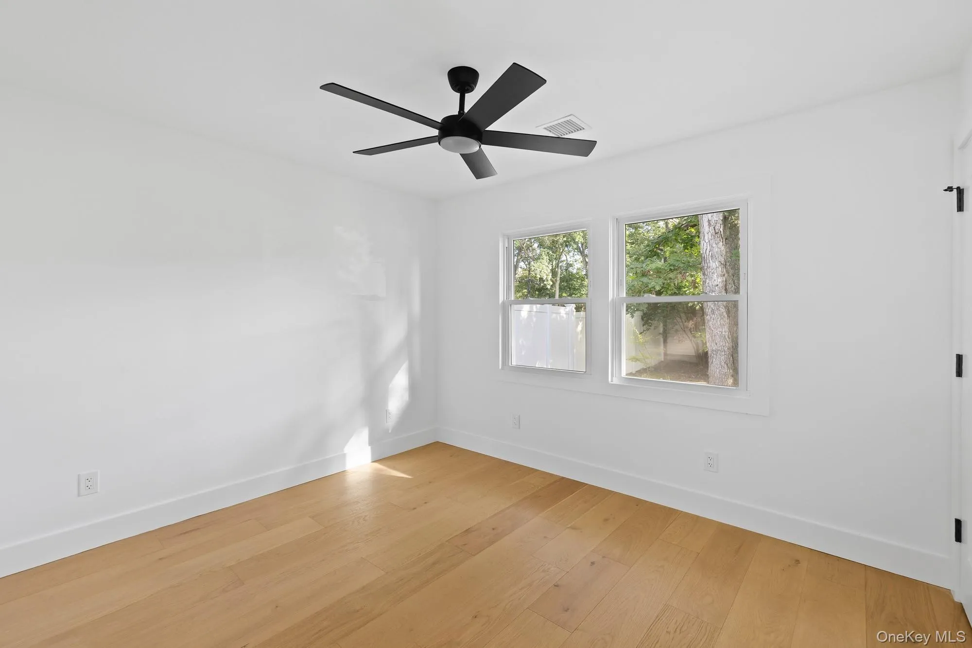 35 Winside Lane, Brookhaven, NY, 3 Bedrooms Bedrooms, 6 Rooms Rooms,2 BathroomsBathrooms,Residential,For Rent,Winside,0,1050710 35 Winside Lane, Brookhaven, NY, 3 Bedrooms Bedrooms, 6 Rooms Rooms,2 BathroomsBathrooms,Residential,For Rent,Winside,0,1050710